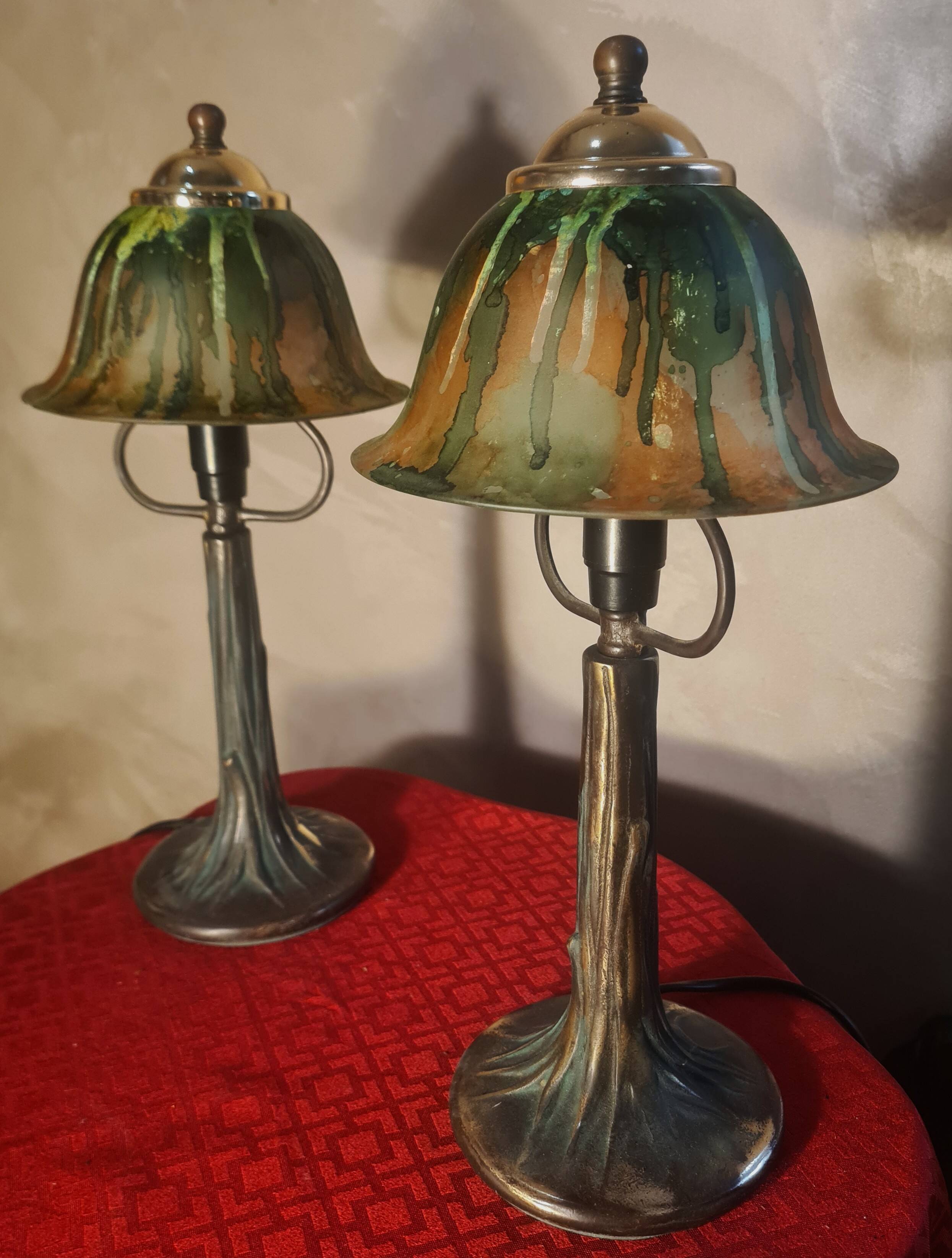 pair of bronze bedside lamps 38x18 art nouveau style, electrical working