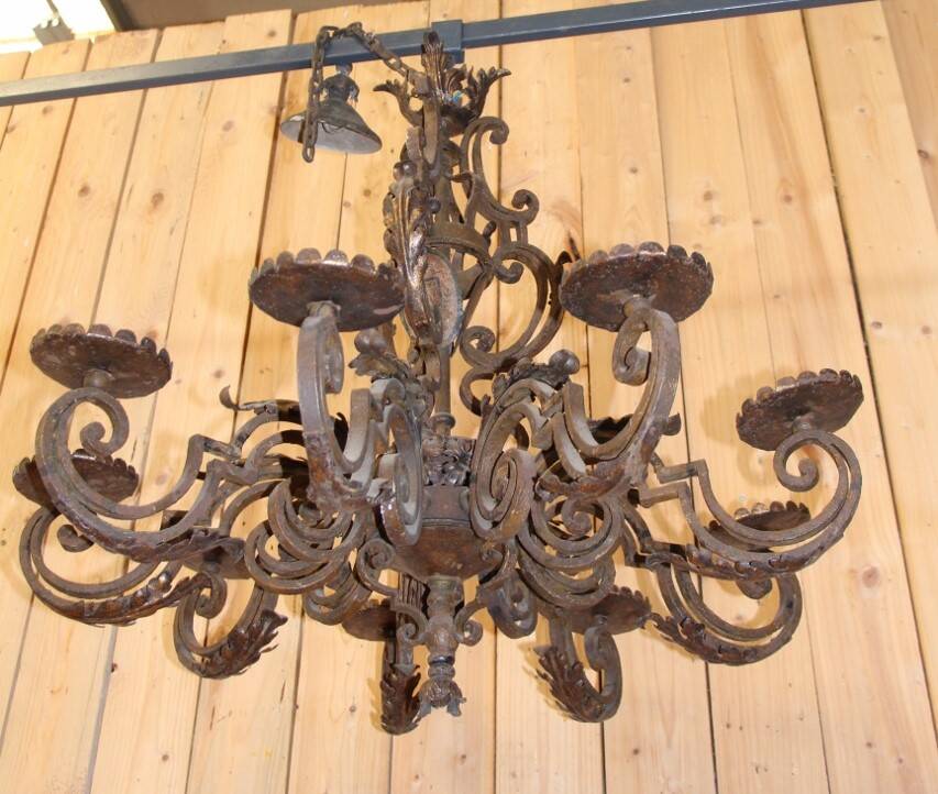 lustre en fer forgé XVIIIème XIXème aux armoiries