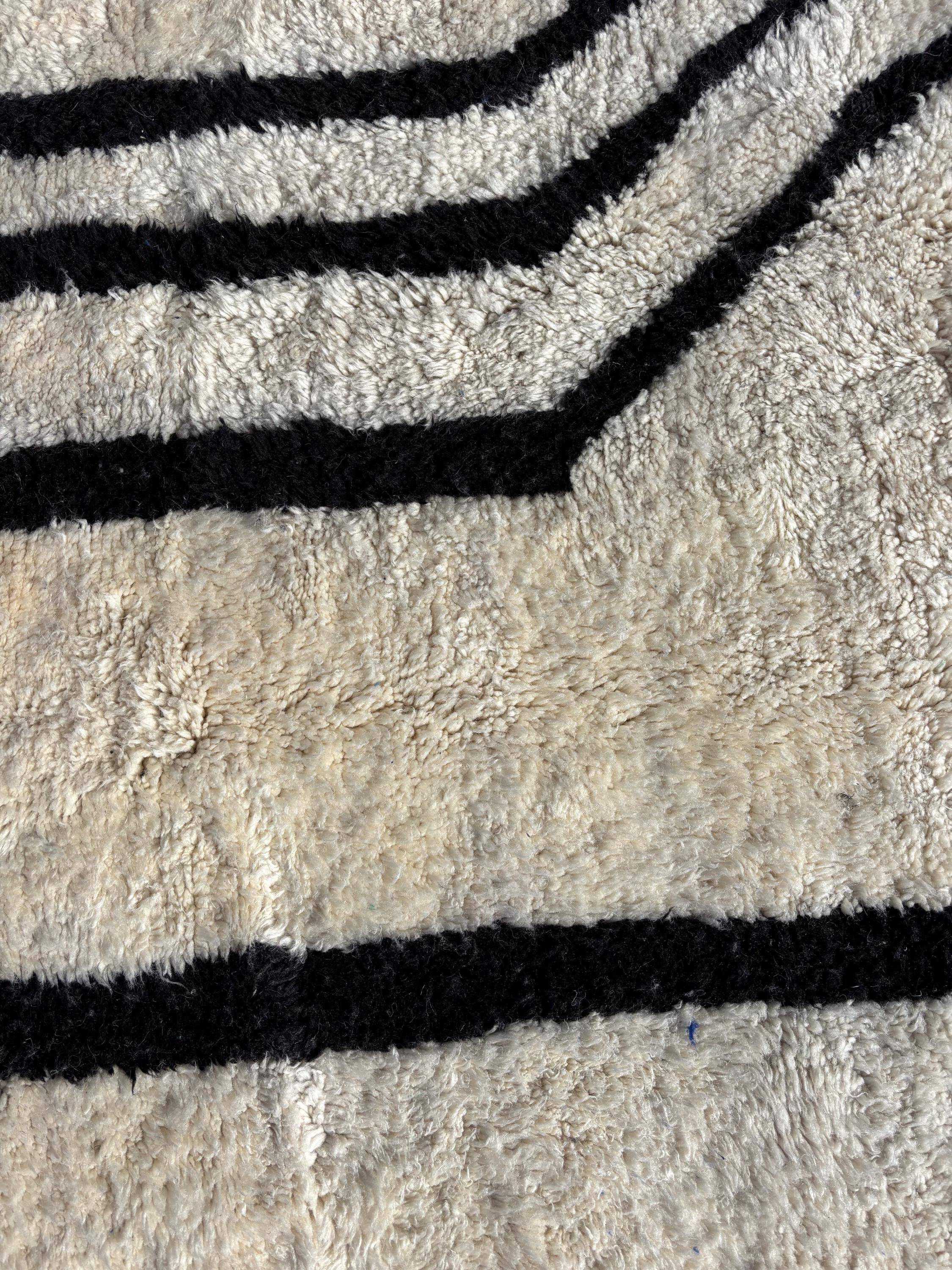 Berber rug natural wool Morocco 3 x 2 m