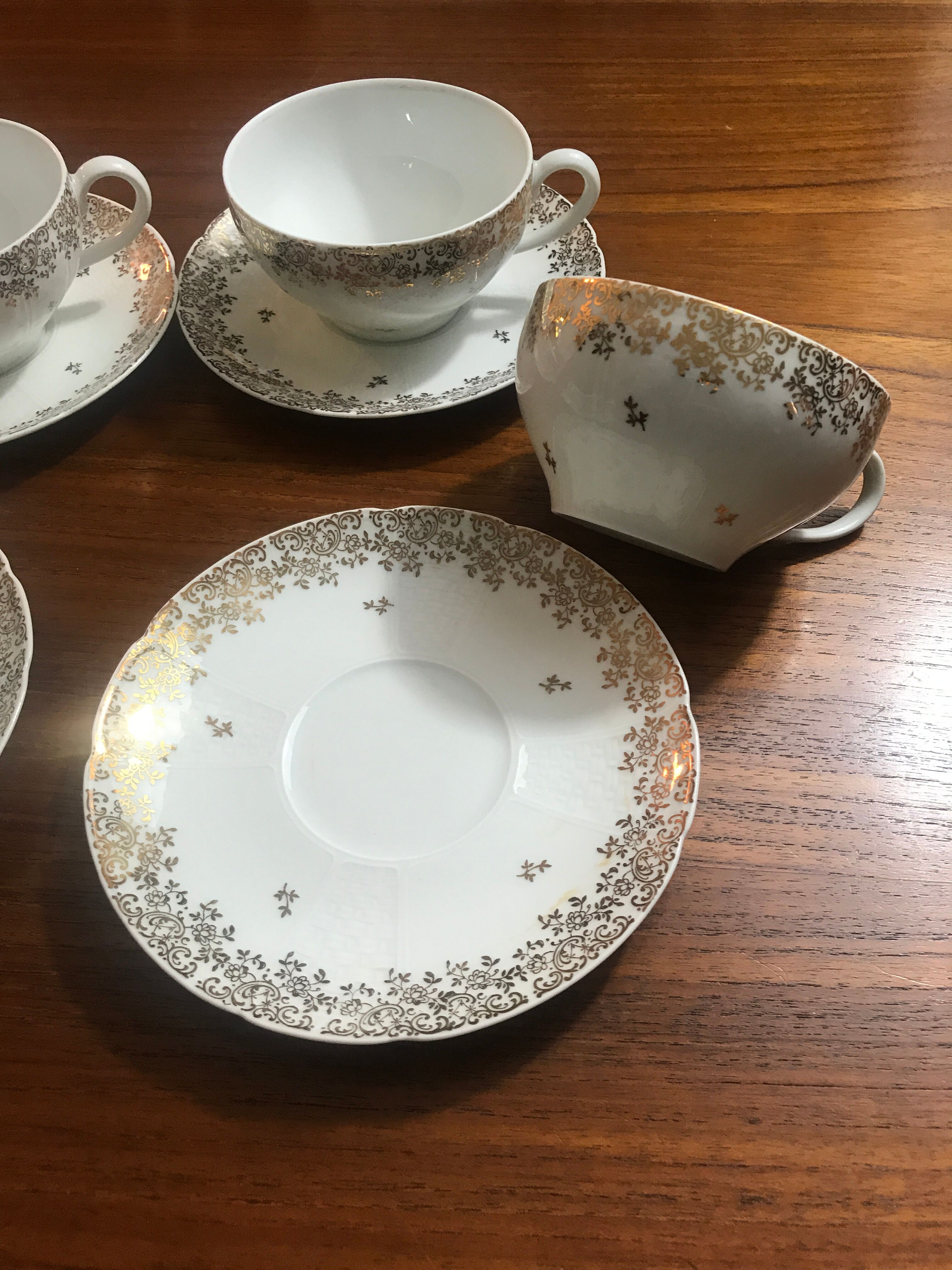 4 cups and tea saucers in 1970 Golden Limoges