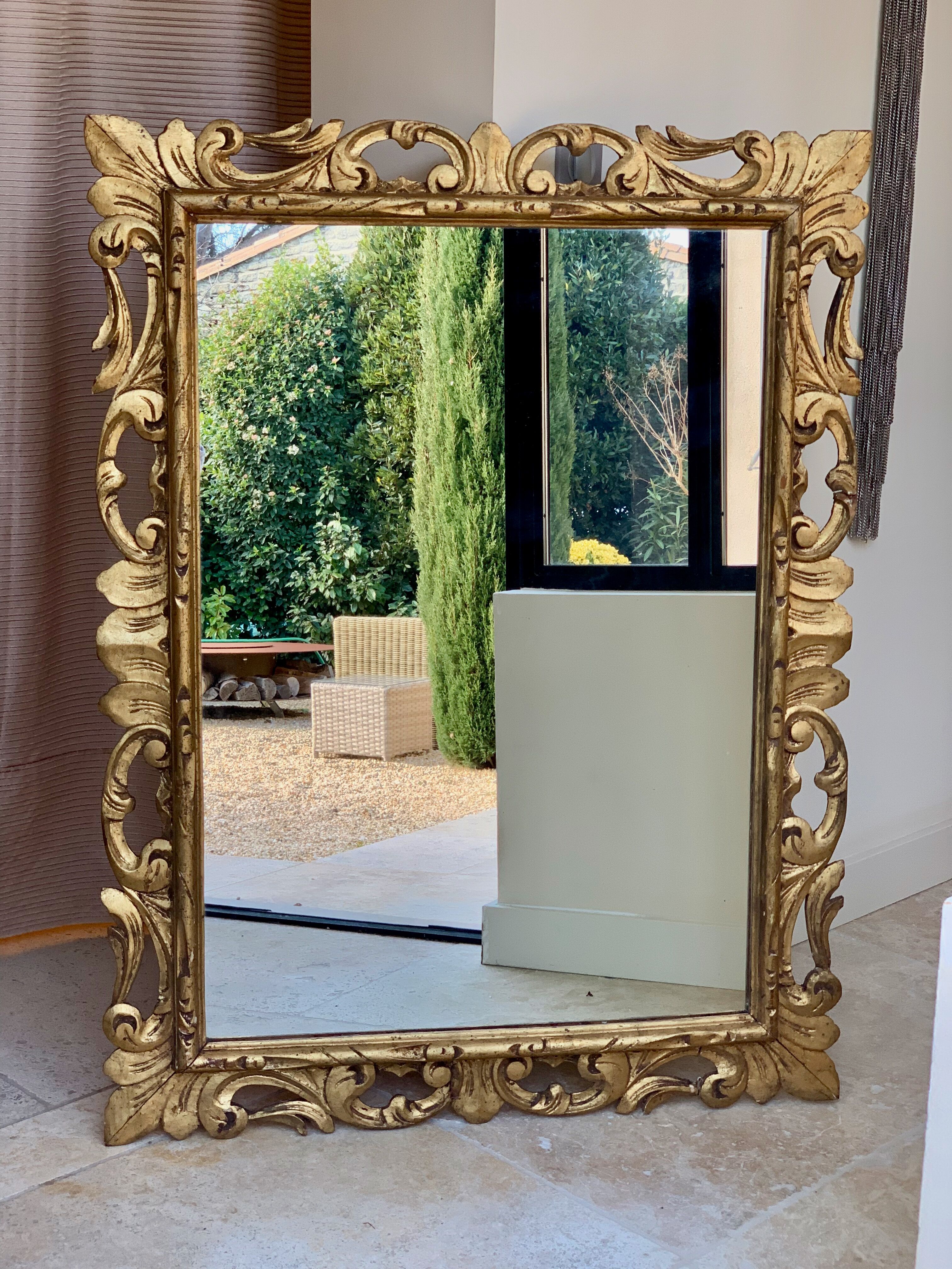 LARGE MIRROR in gilded wood in Baroque style