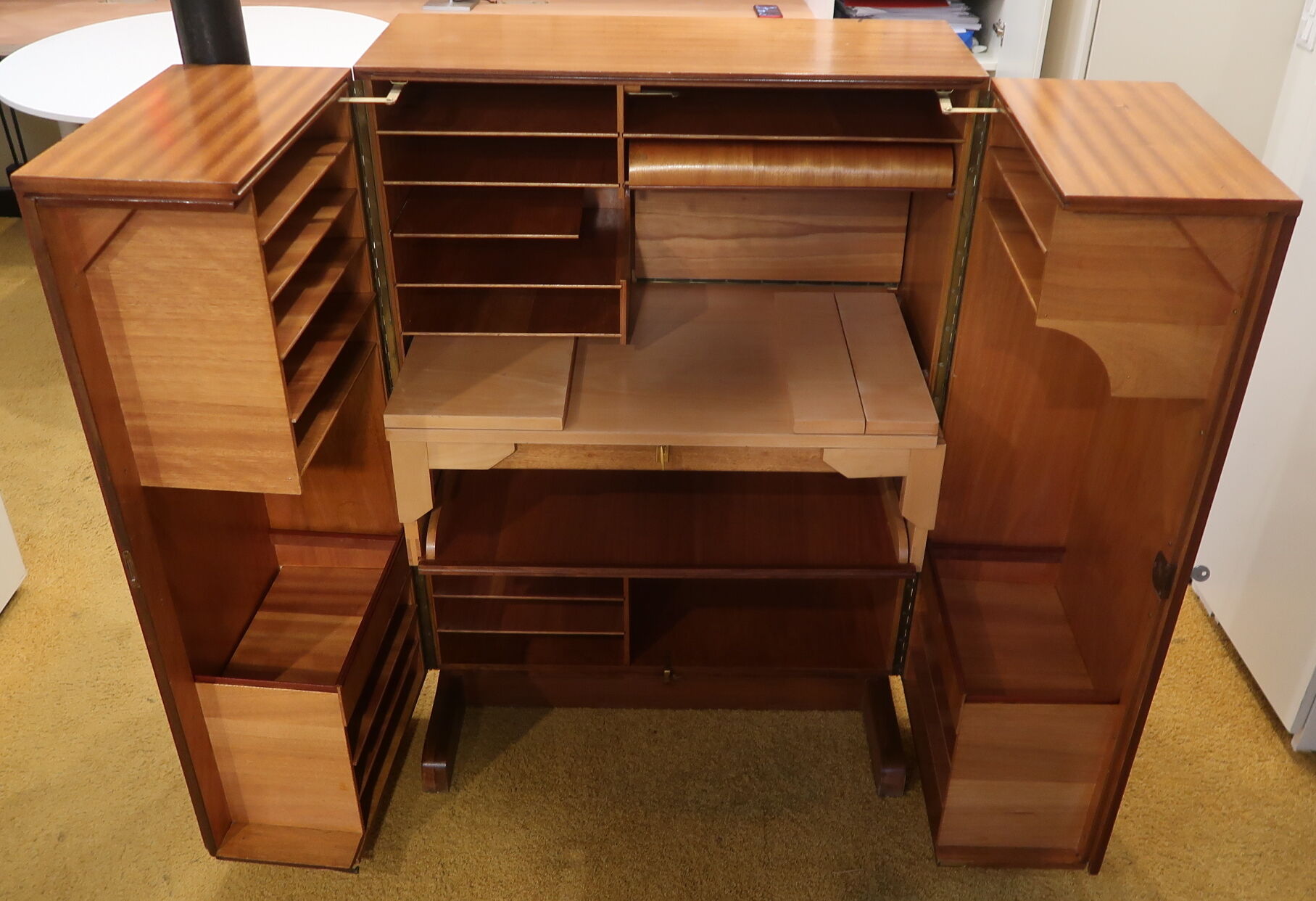 Office trunk Magic Box wood veneer design