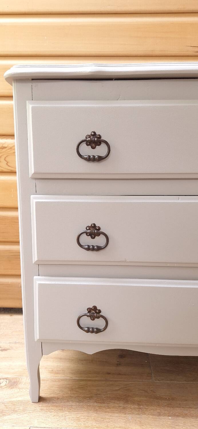 Commode vintage relookée gris