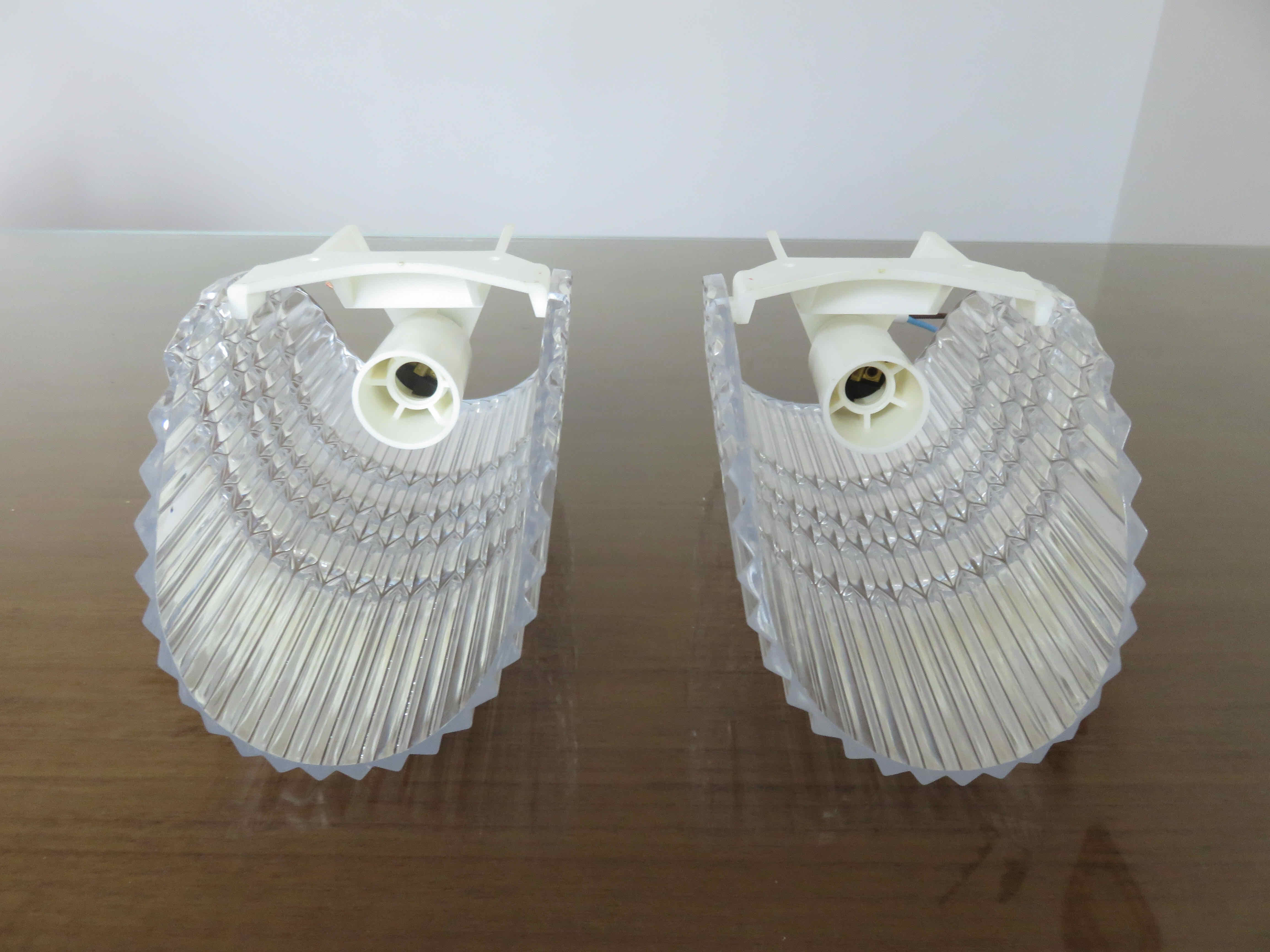 Pair of transparent plexiglass sconces 1970