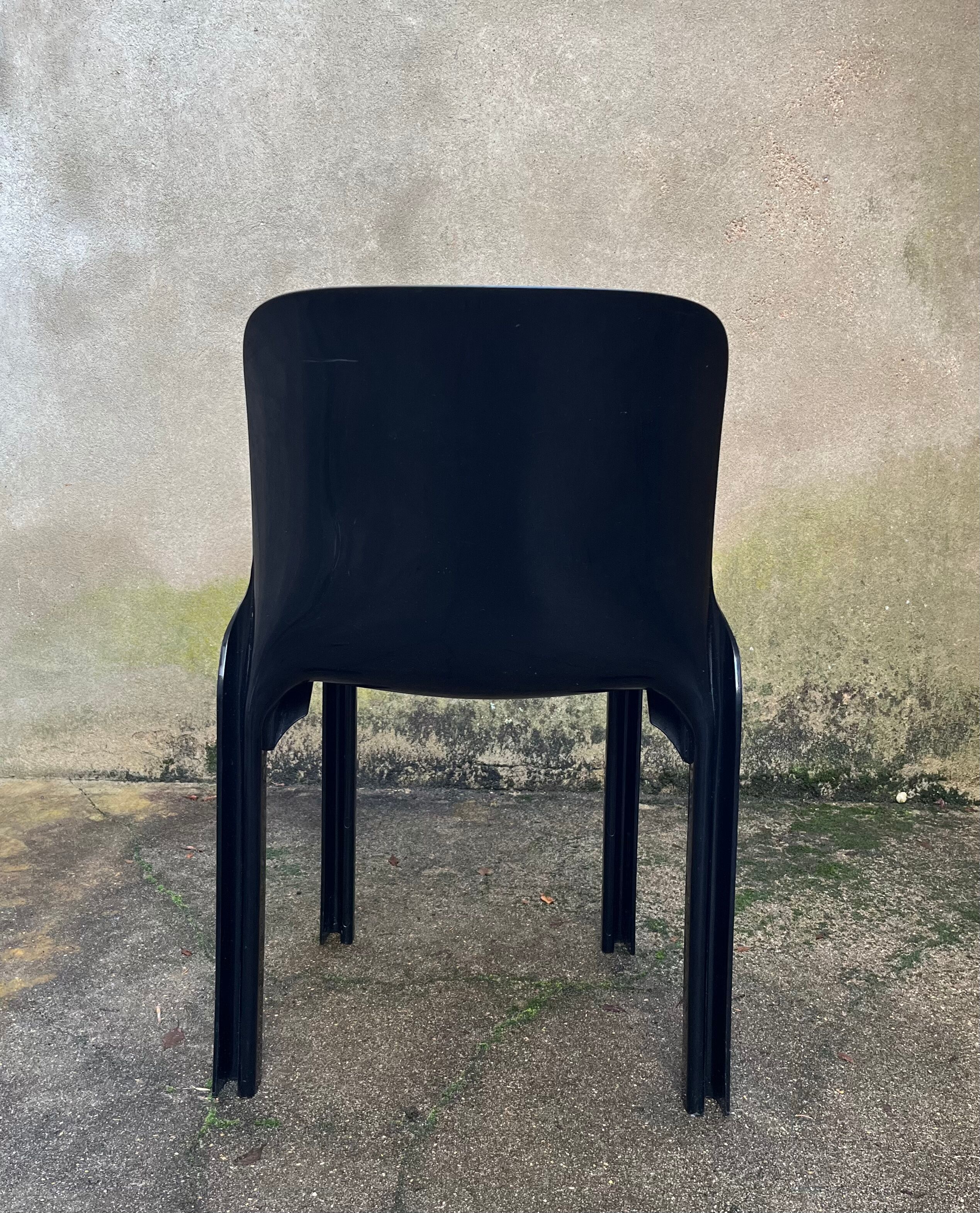 Selene Vico Magistretti chair for Heller