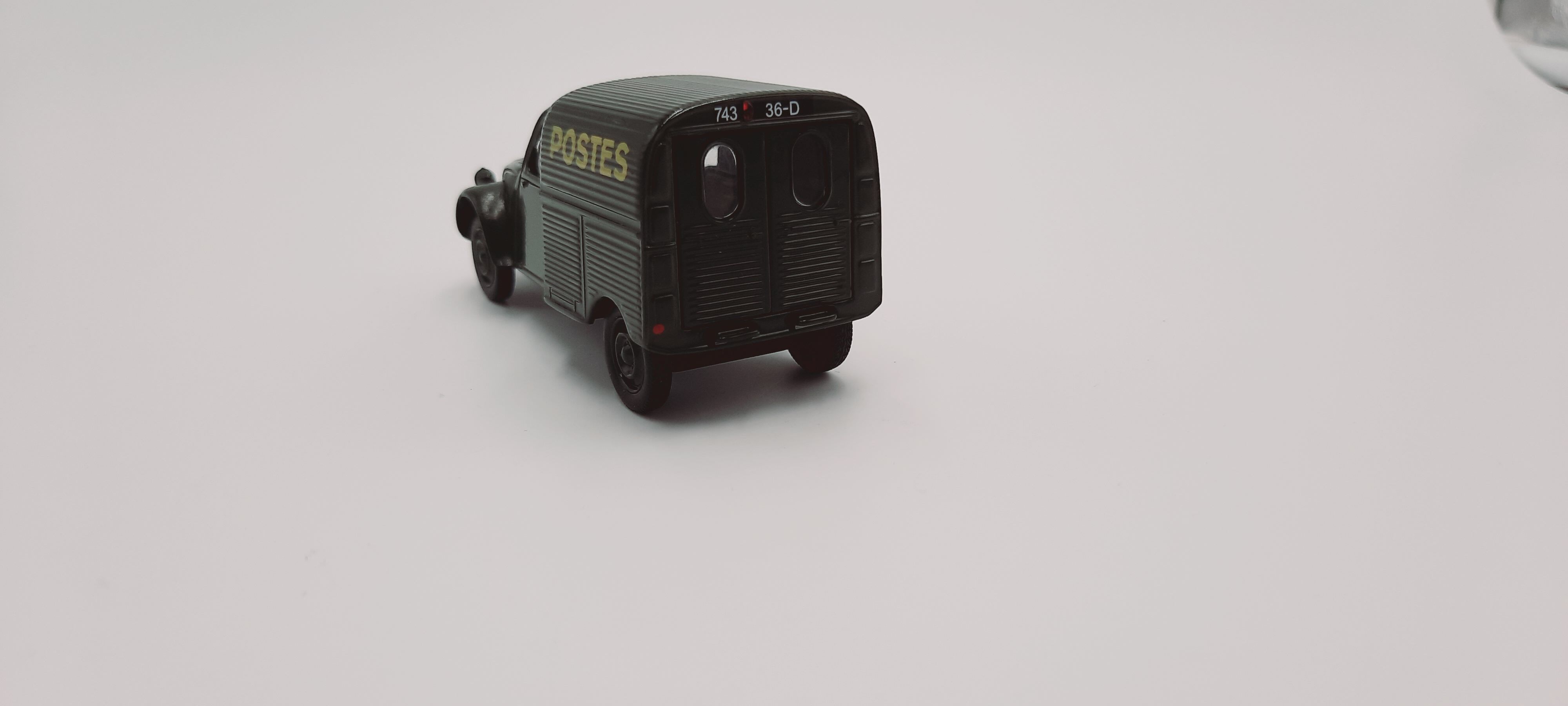 Citroën 2 CV AU 1/43rd La Poste