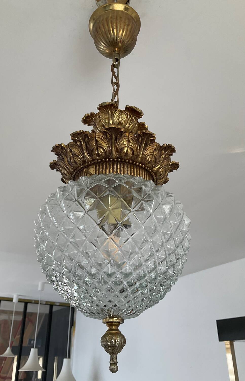 Vintage Pineapple pendant light in molded glass and gold metal