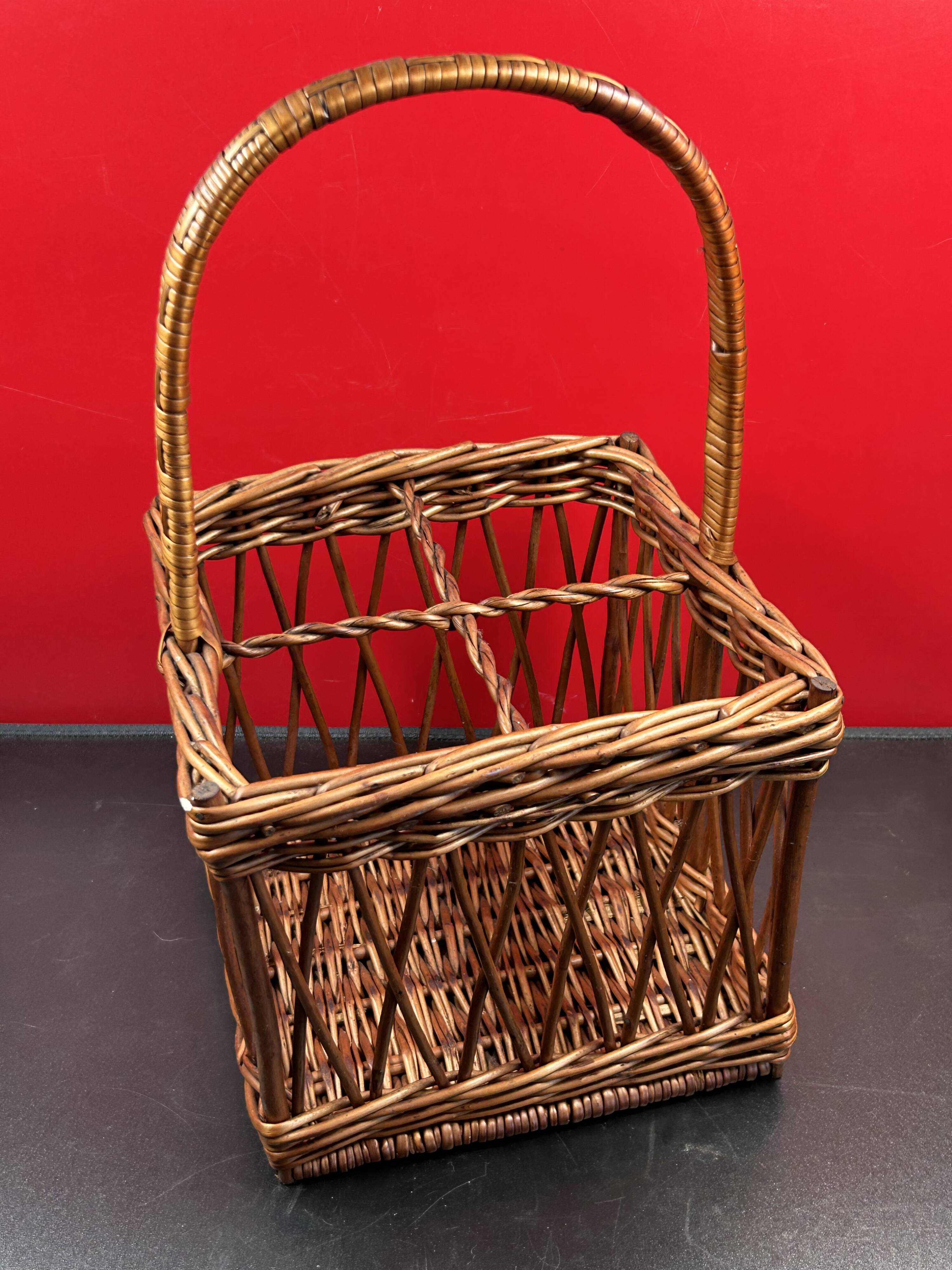 Antique Wicker Basket 4 Bottle Basket Good Condition 23 x 23 x 39 cm