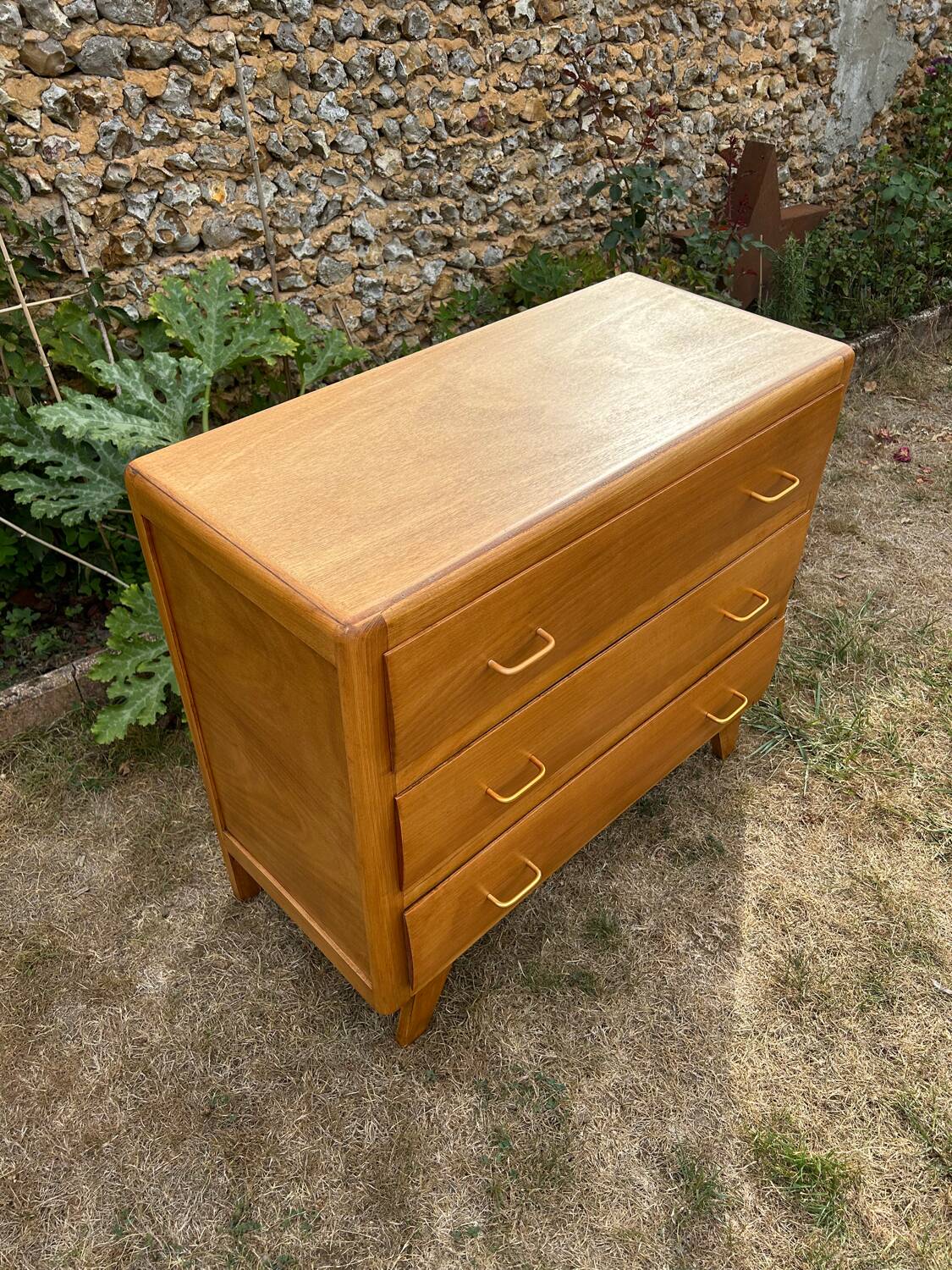Vintage 1960s chest of drawers in blond beech