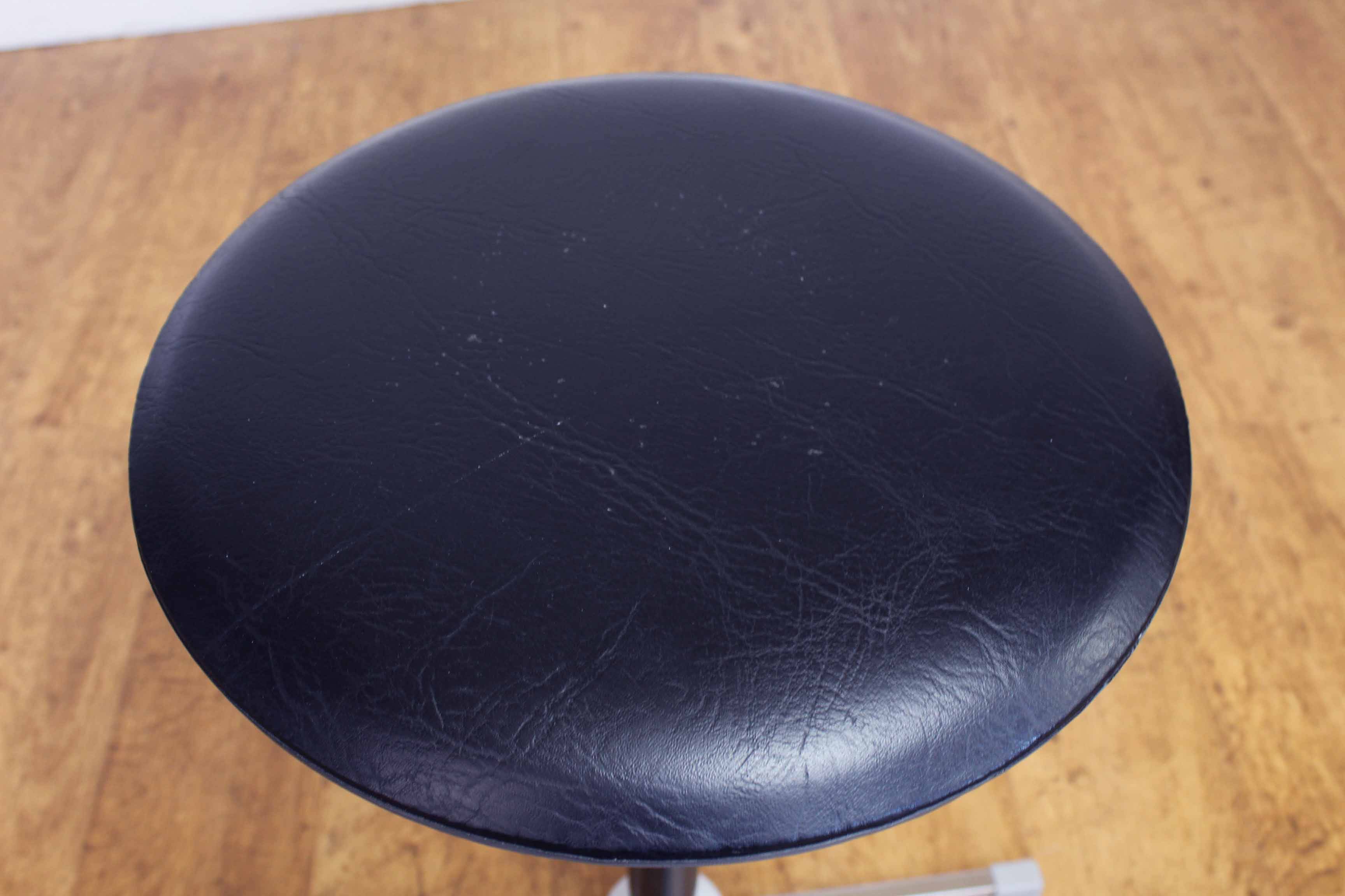 Adjustable vintage stool