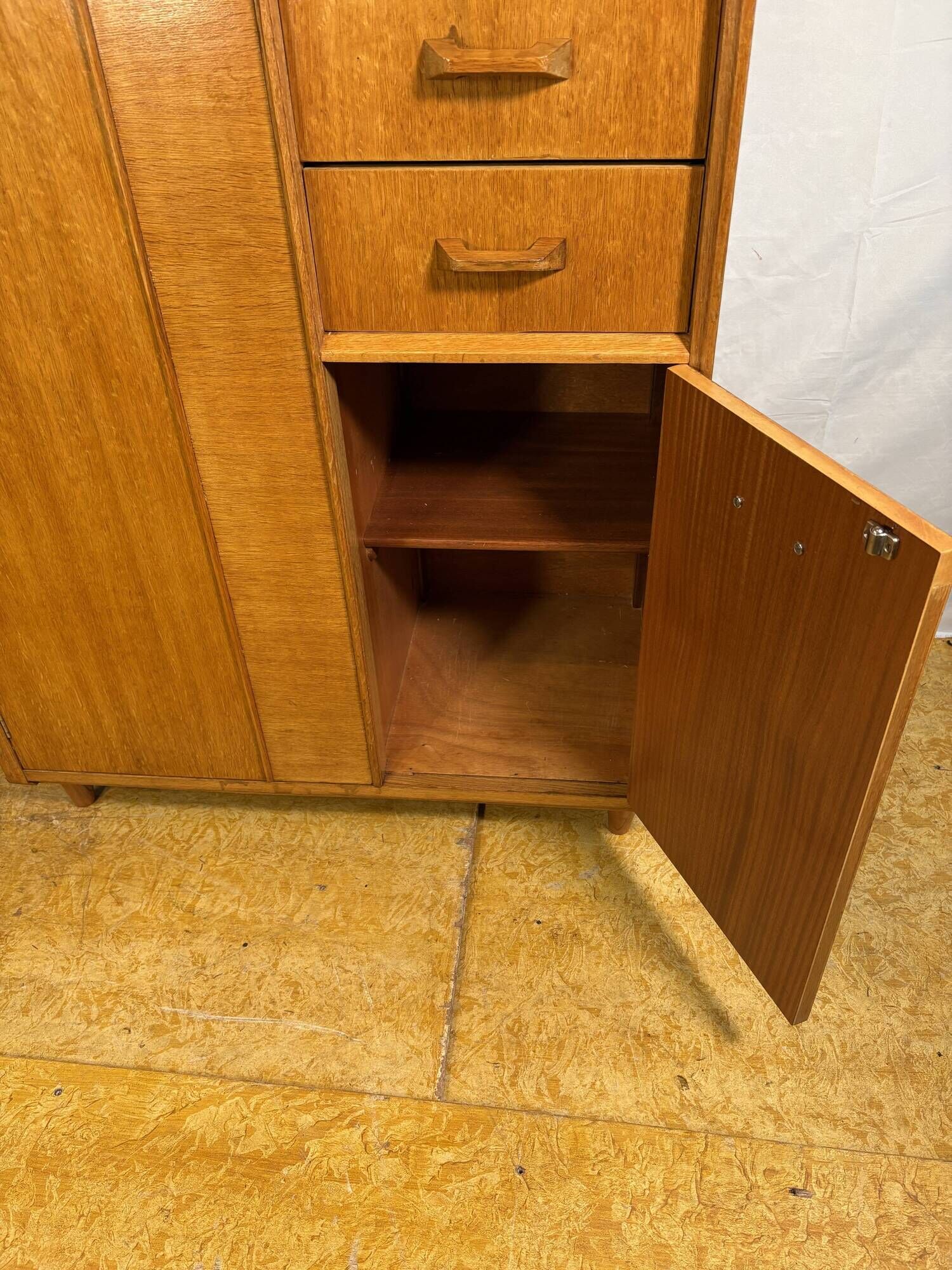 Mid-Century Retro Vintage Oak Compactum Gentleman’s Wardrobe by G Plan E. G