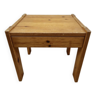 Regain bedside table in vintage pine