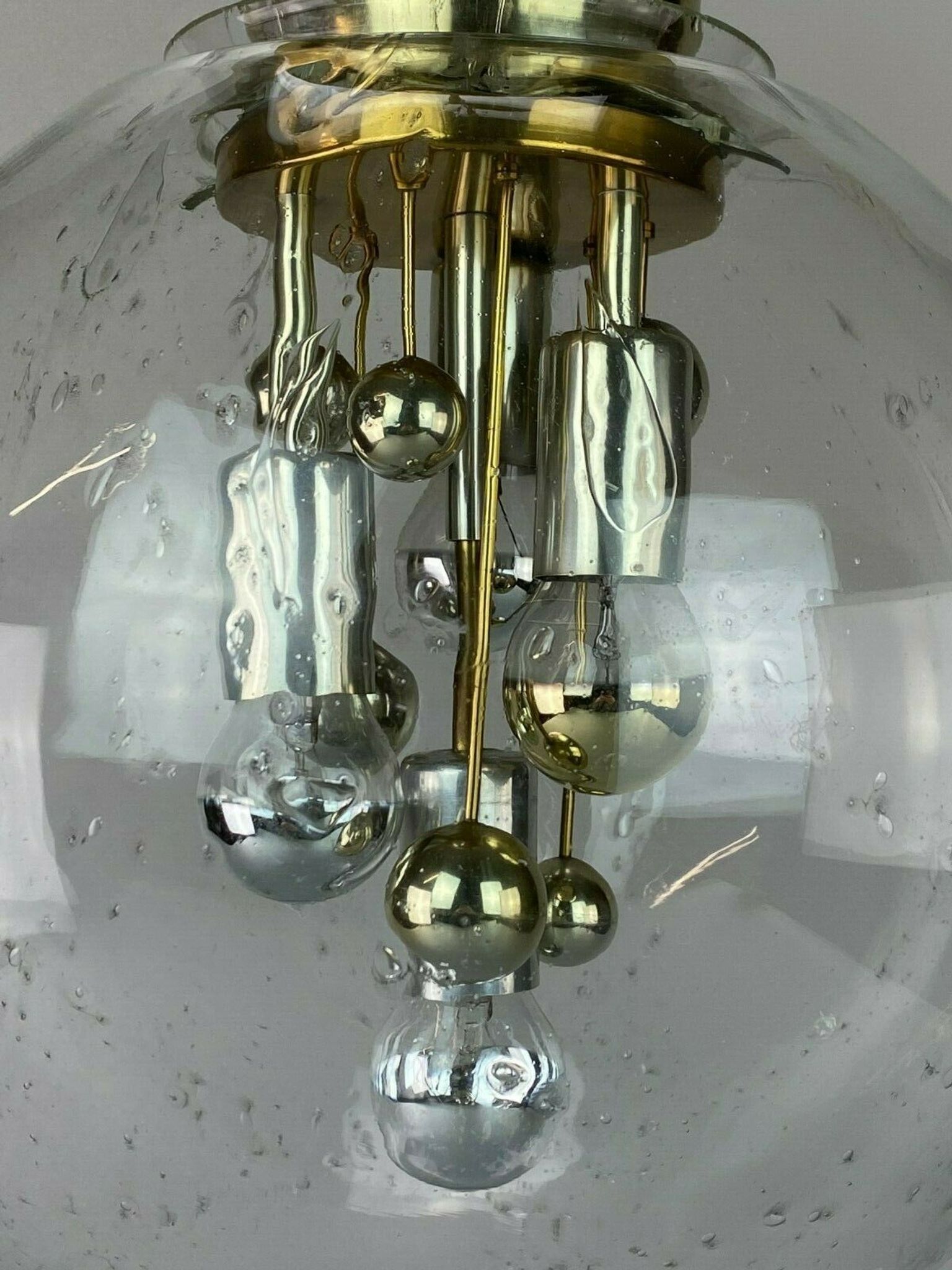 Plafonnier à boule doria en verre espace age design