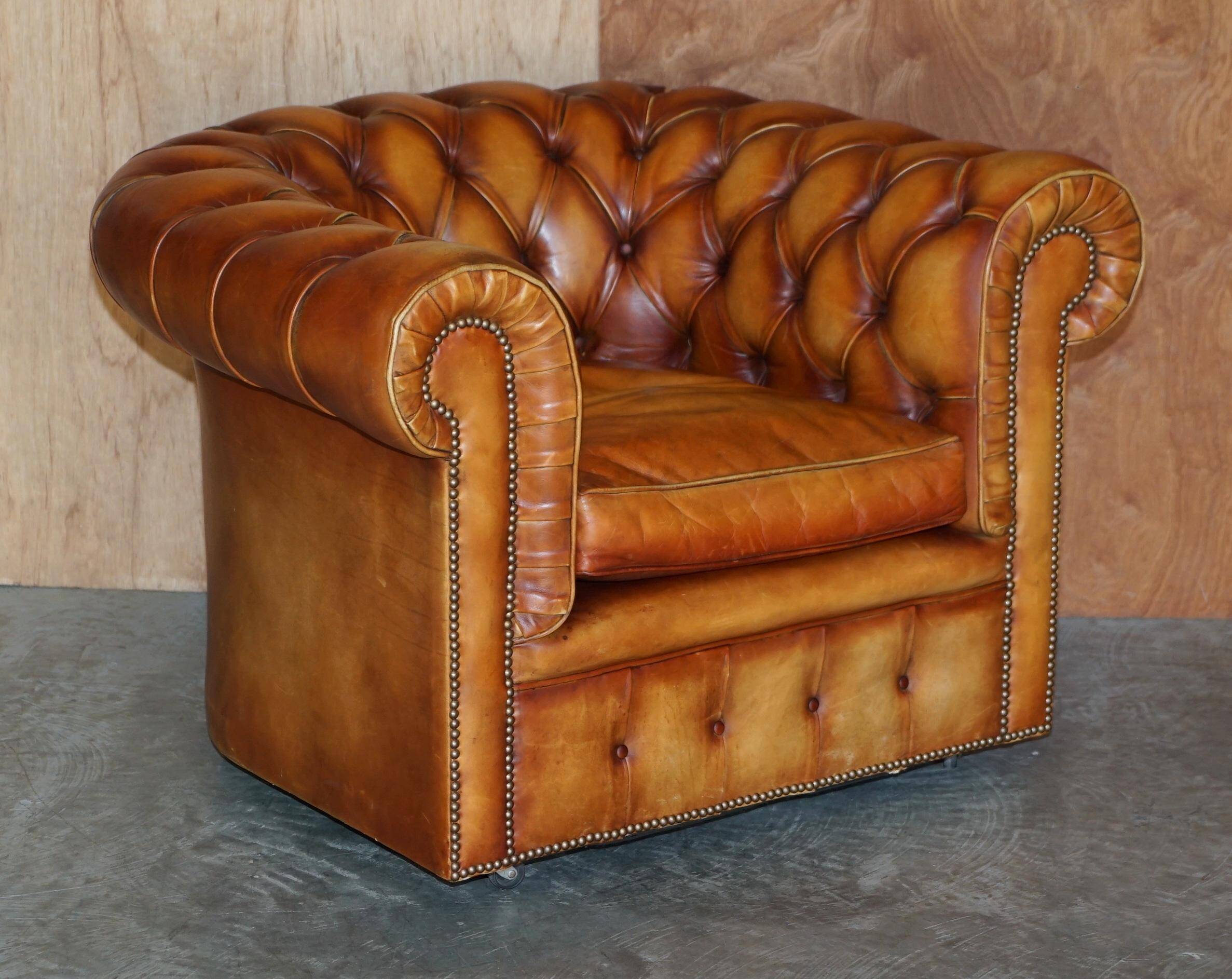 Chesterfield suite three-piece leather set