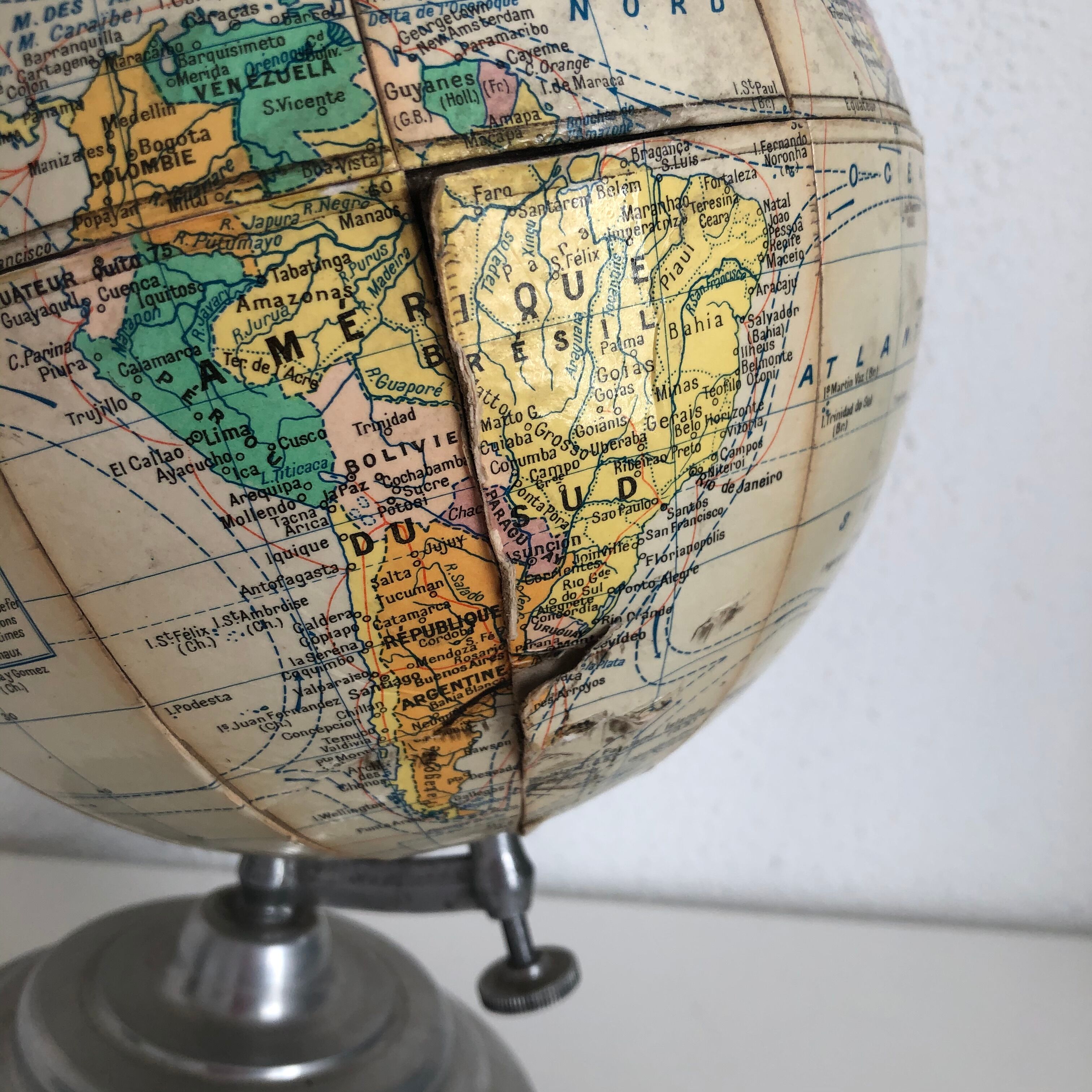 Vintage Globe 1950 Earth Girard Barrère Cream - 28 cm
