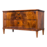 Commode allemande en noyer du XIXe siècle – Entièrement restaurée, vernis à l'ancienne