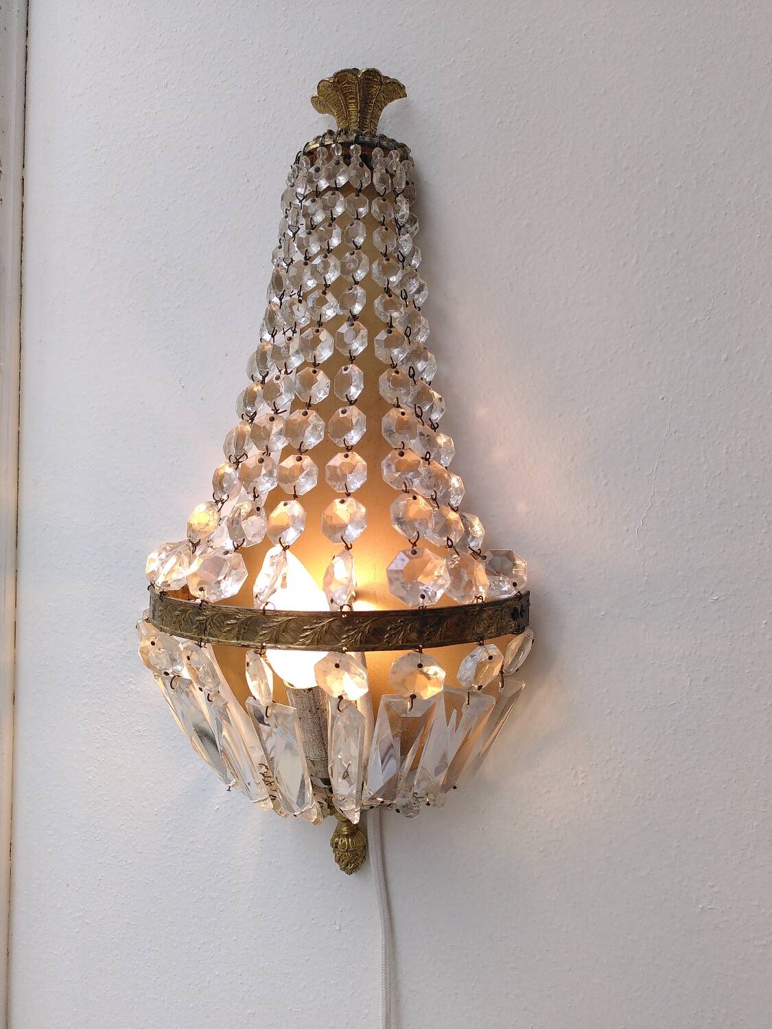 Hot air balloon wall light