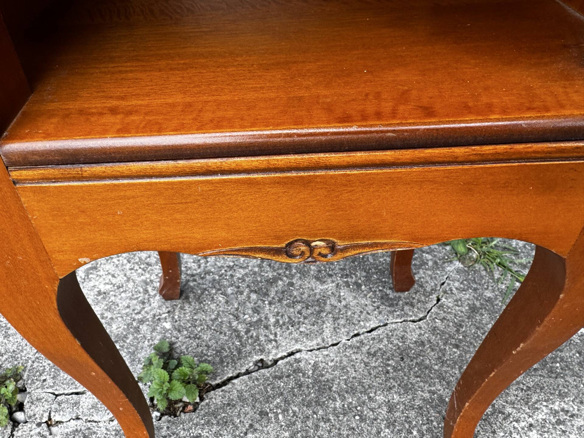 Bedside table