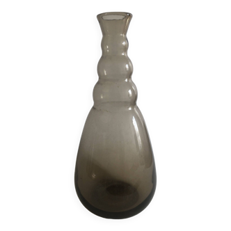 vase en verre fumé