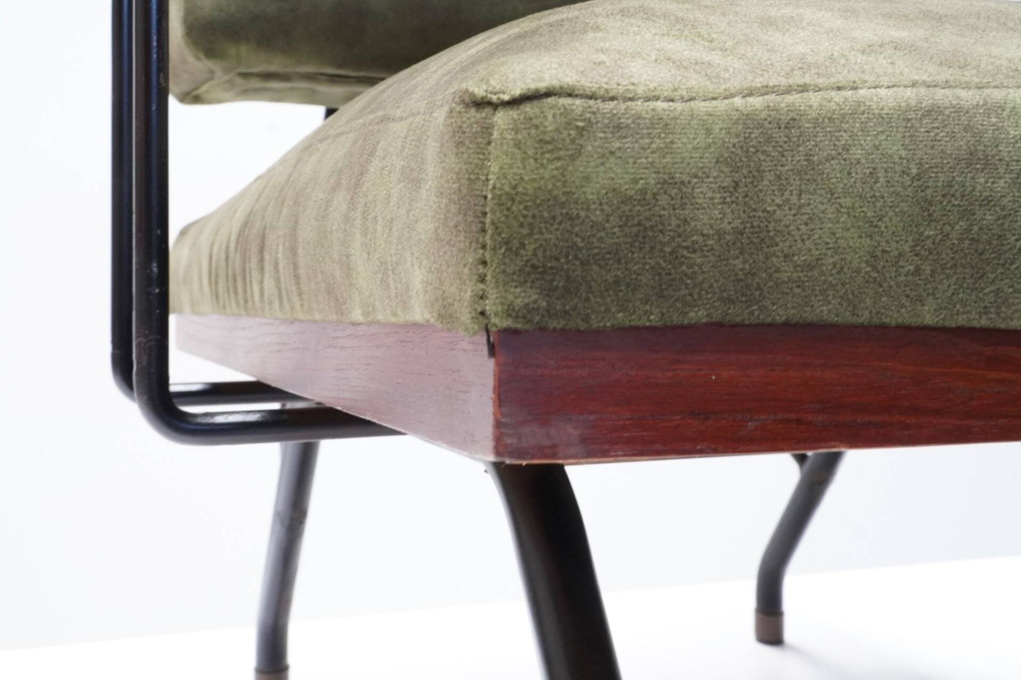 Paire de fauteuils lounge modernistes italiens des années 1950