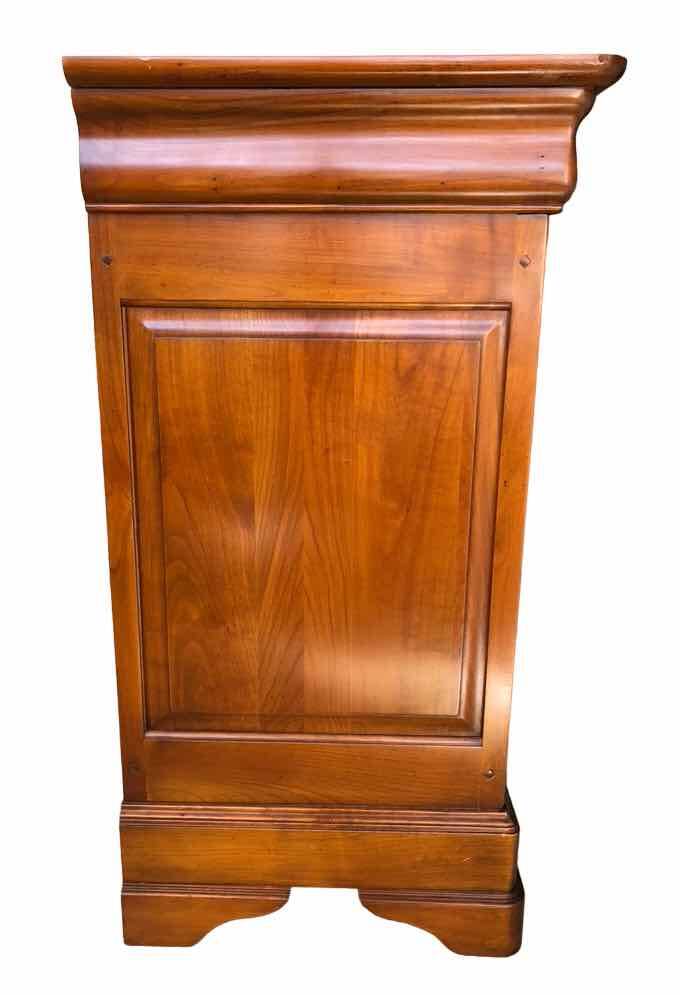 Louis Philippe 4-drawer chest of drawers in cherry wood