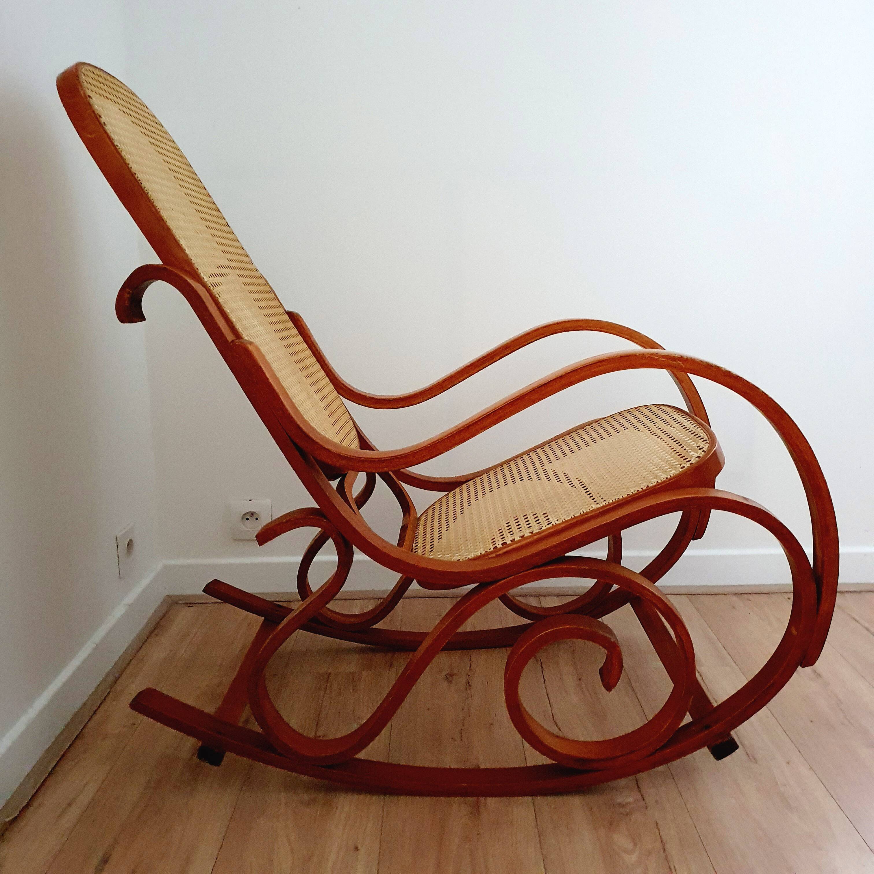 Rocking-chair wood and canning