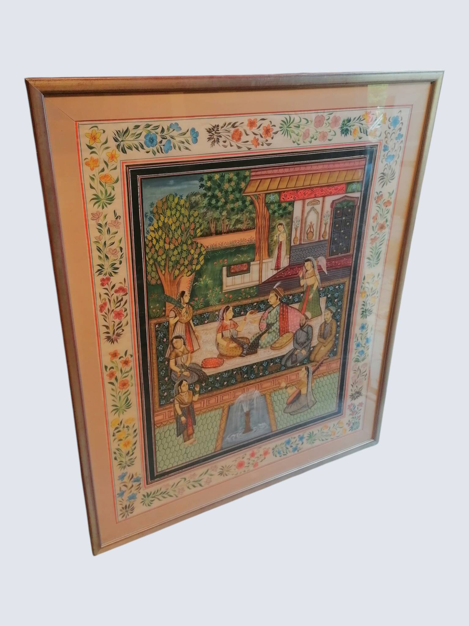 Large painting on oriental / Mughal / Indian silk (1900-1950)