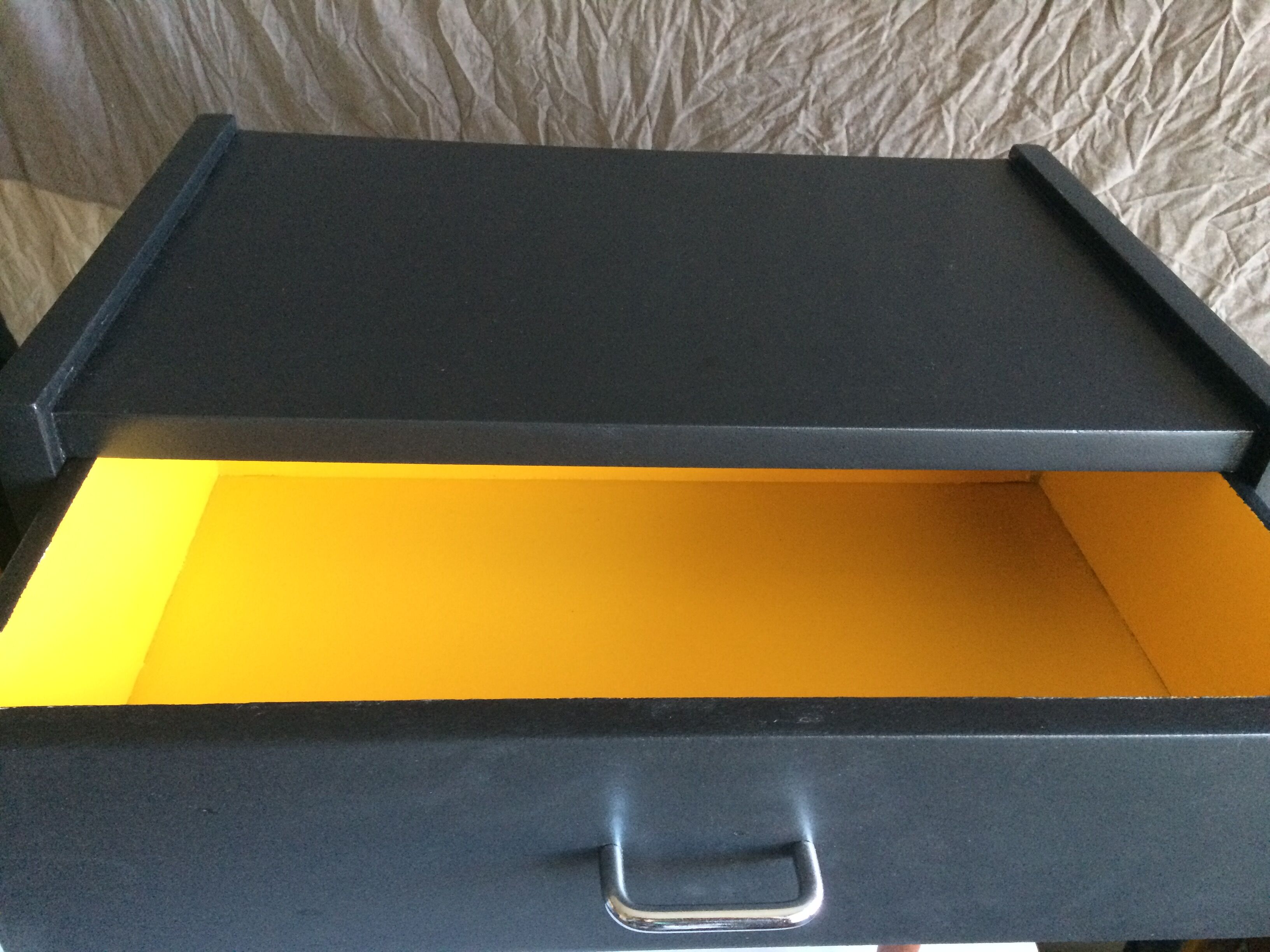 French vintage bedside revisited in black mast 60