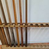 Wooden billiard tail holder