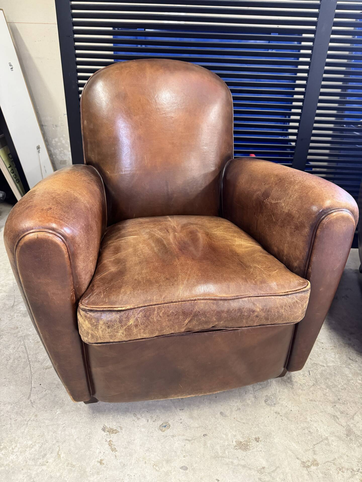 Paires de fauteuils club véritables