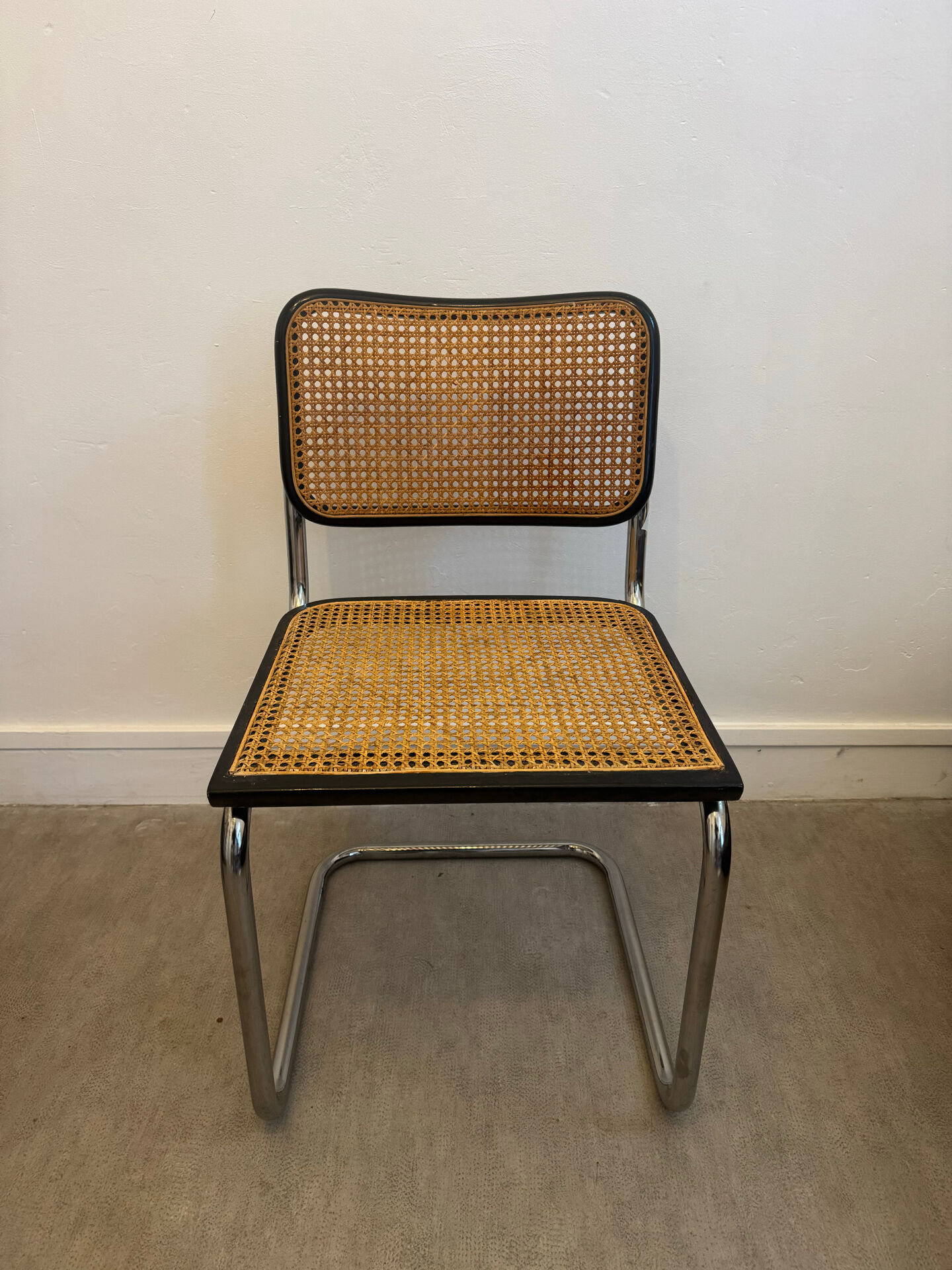 Marcel BREUER black b32 -cesca chair made in Italy