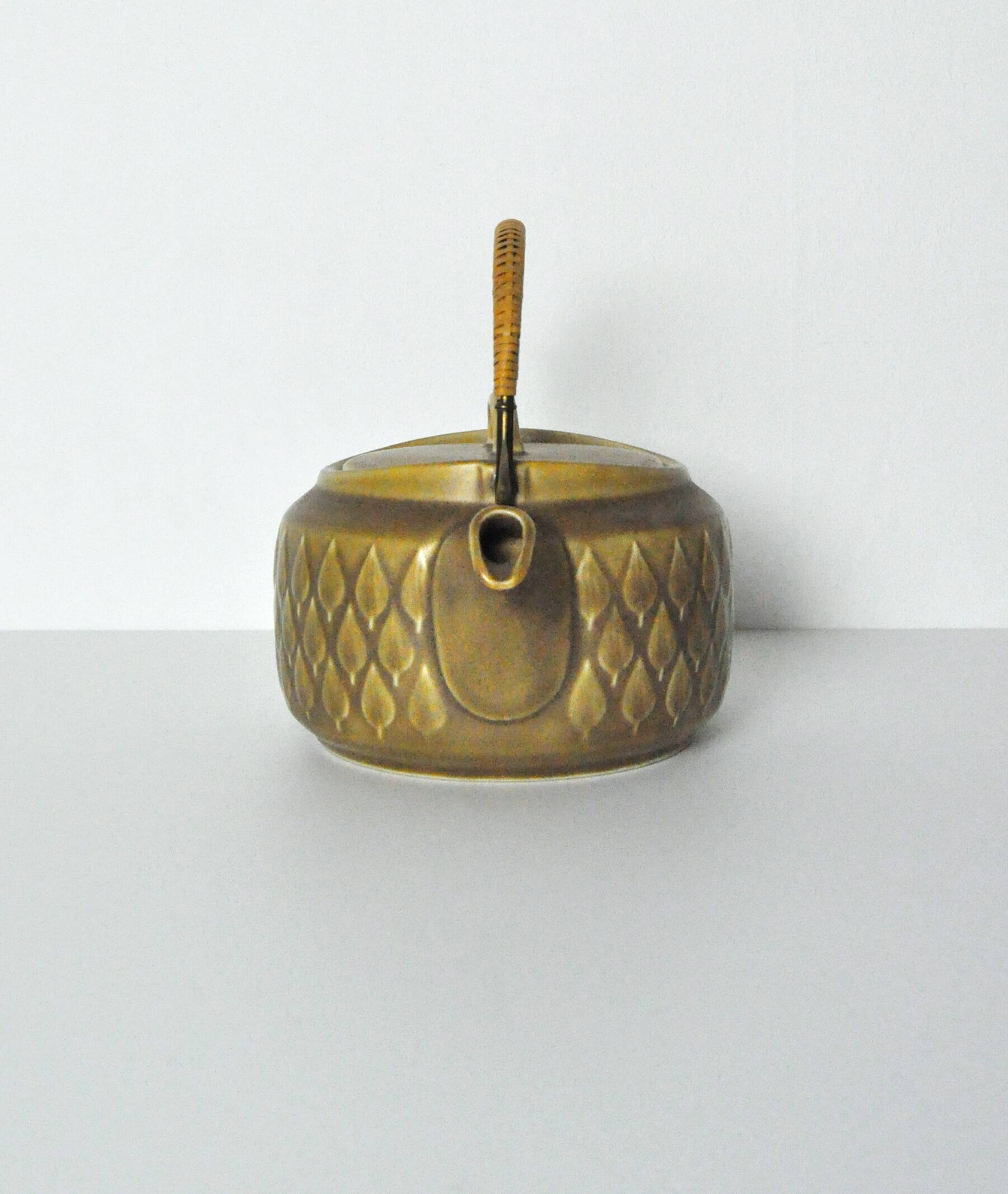 Tea pot by Jens H. Quistgaard for Bing & Grøndahl Denmark