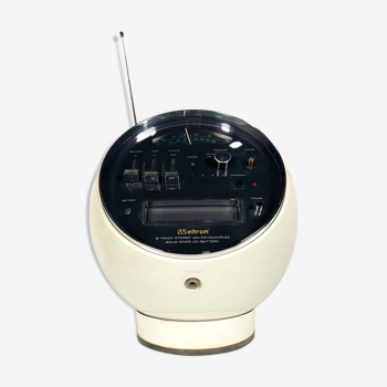 Model 2001 "Space Ball" radio by Weltron, 1970