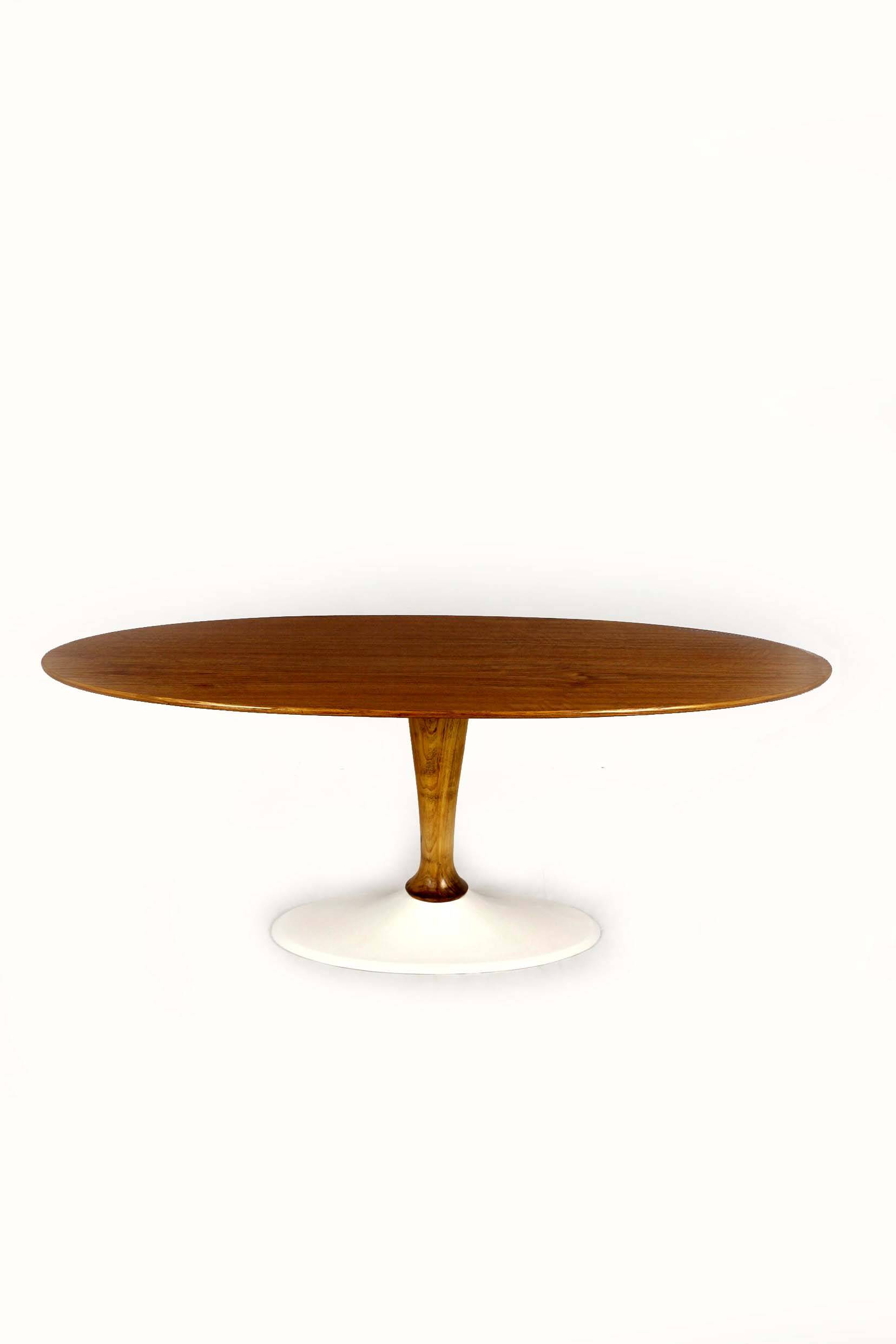 Tulip coffee table in walnut, mid-century modern style, restored by Dřevotvar, 1960s.