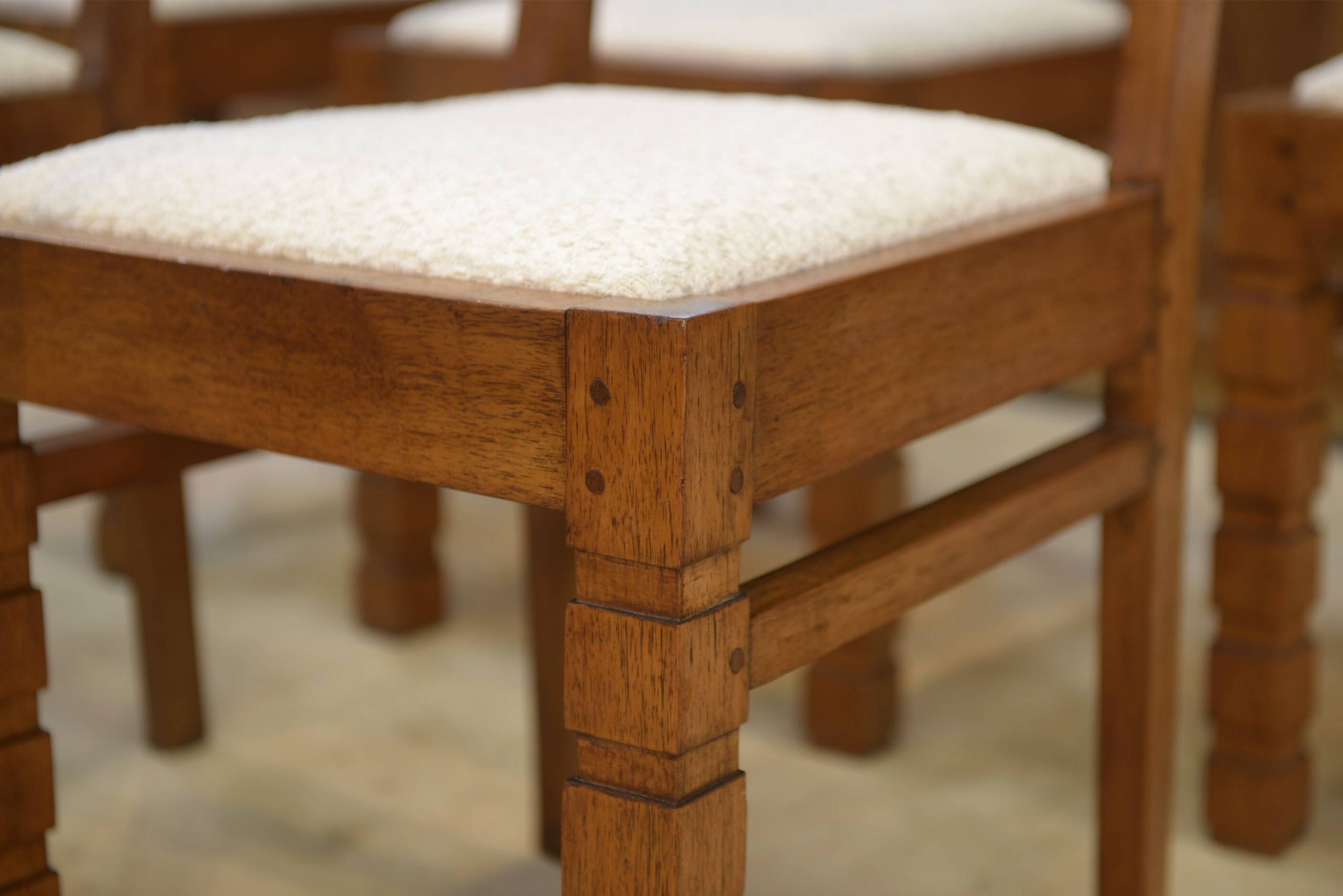 Ensemble de 6 chaises brutalistes 1960’s