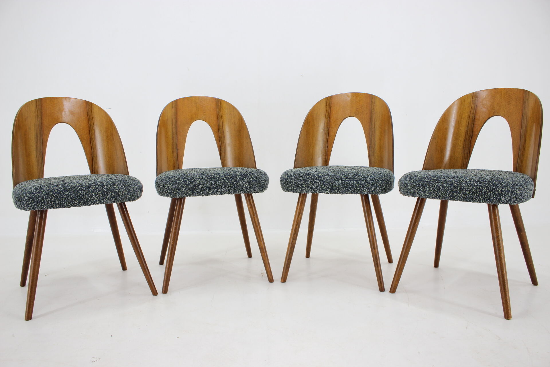 Lot de 4 chaises d'Antonin Suman des années 1960, Tchécoslovaquie