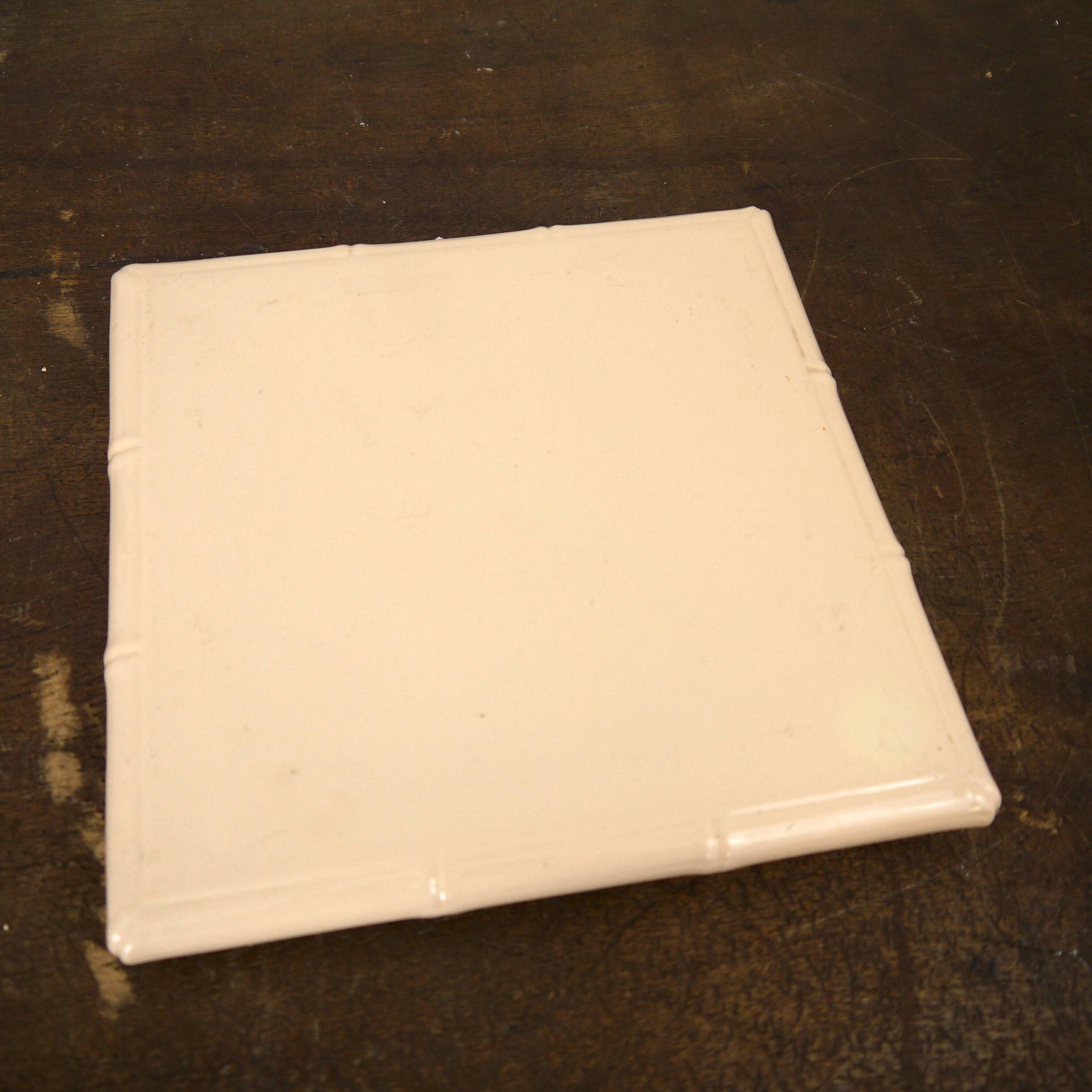 Dessous de plat Digoin en faïence rose