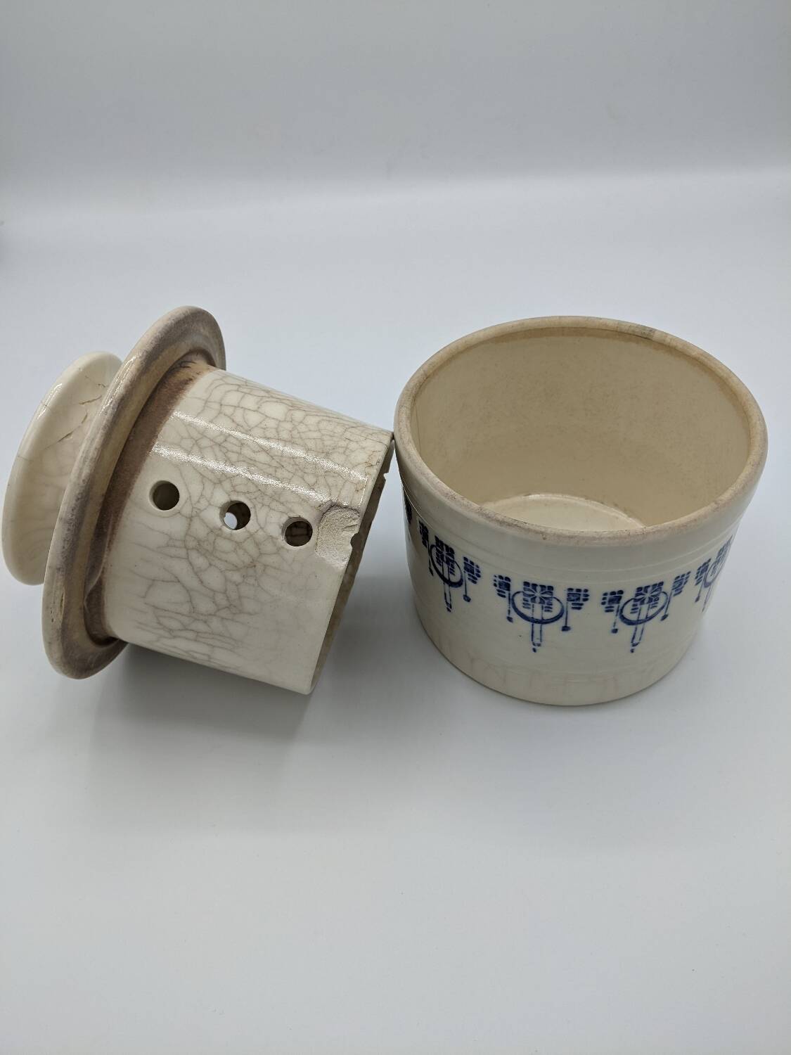 Butter dish