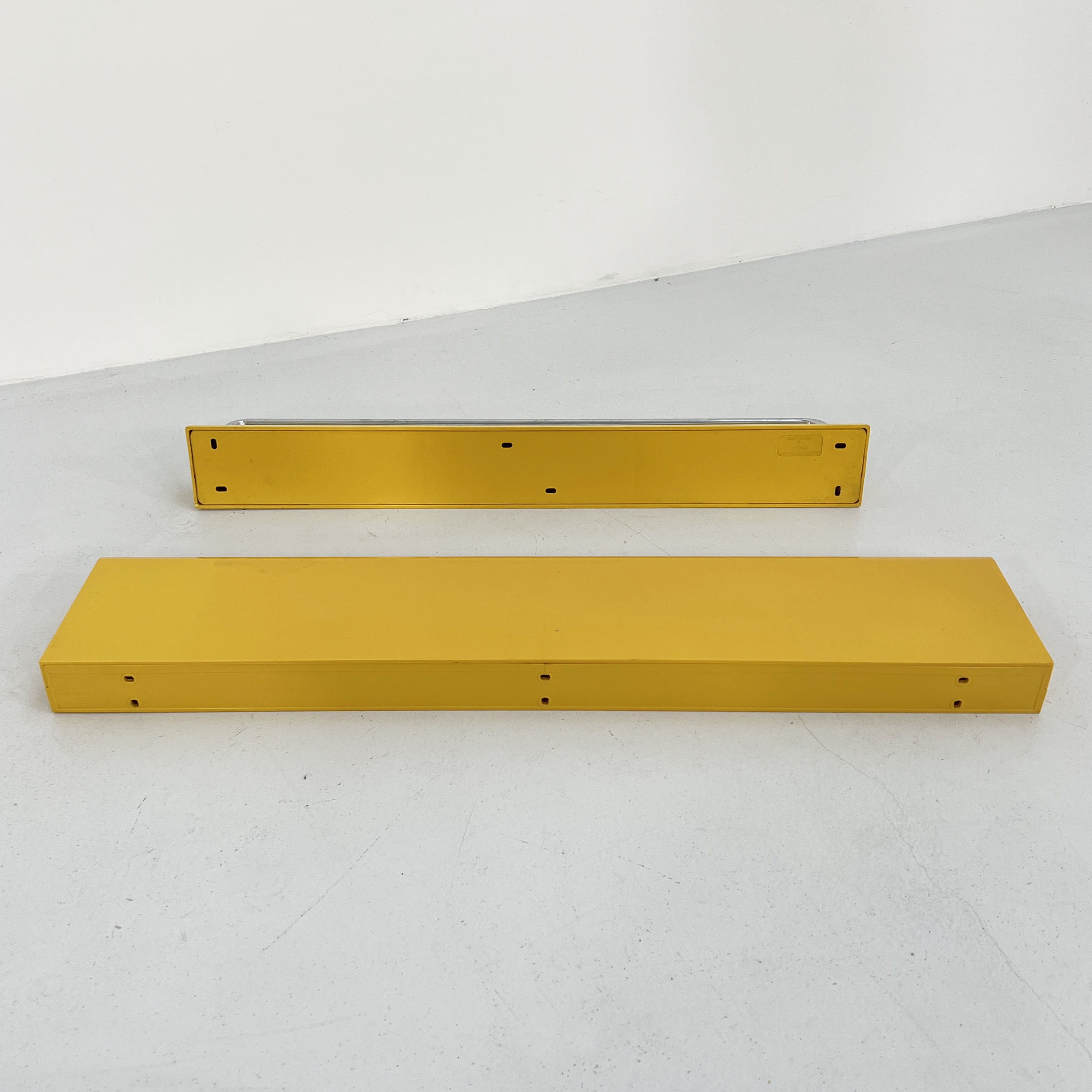 Pair of yellow wall shelves by Gedy, 1970s