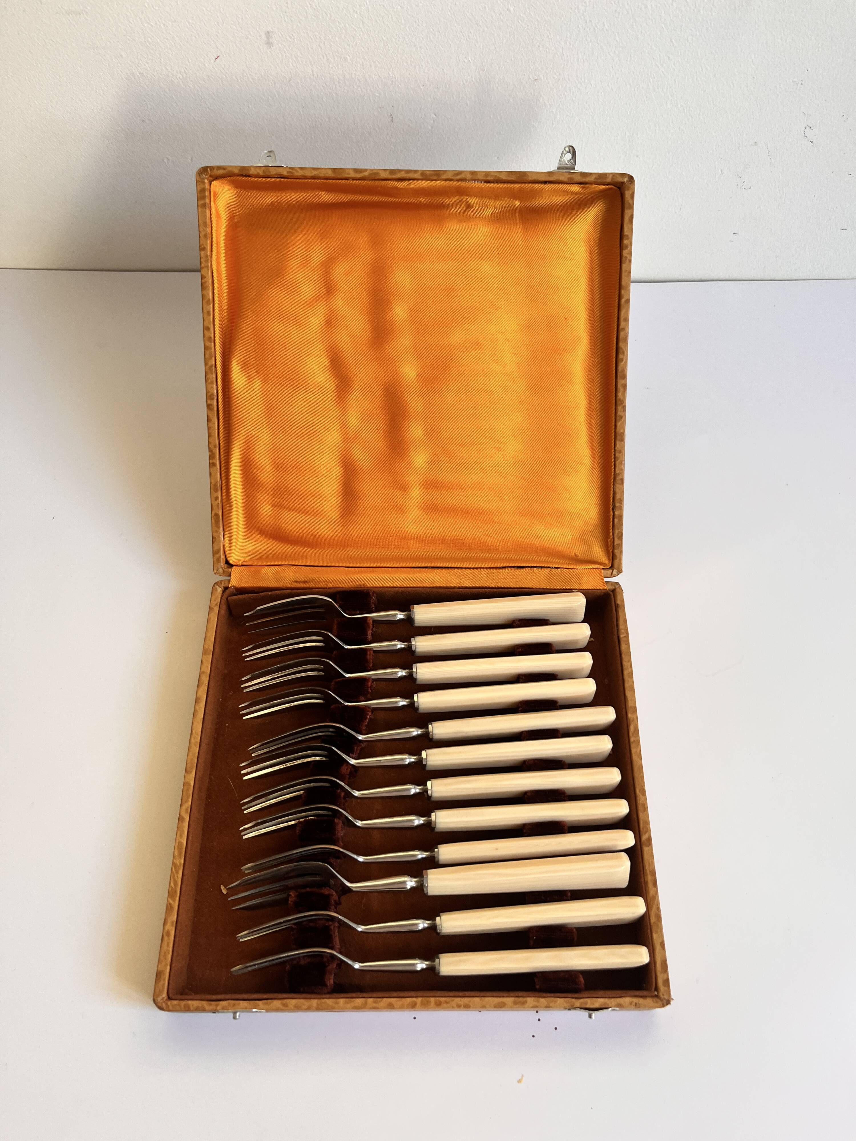 Vintage dessert forks