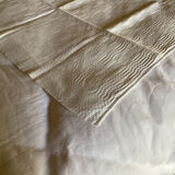 6 white monogram towels