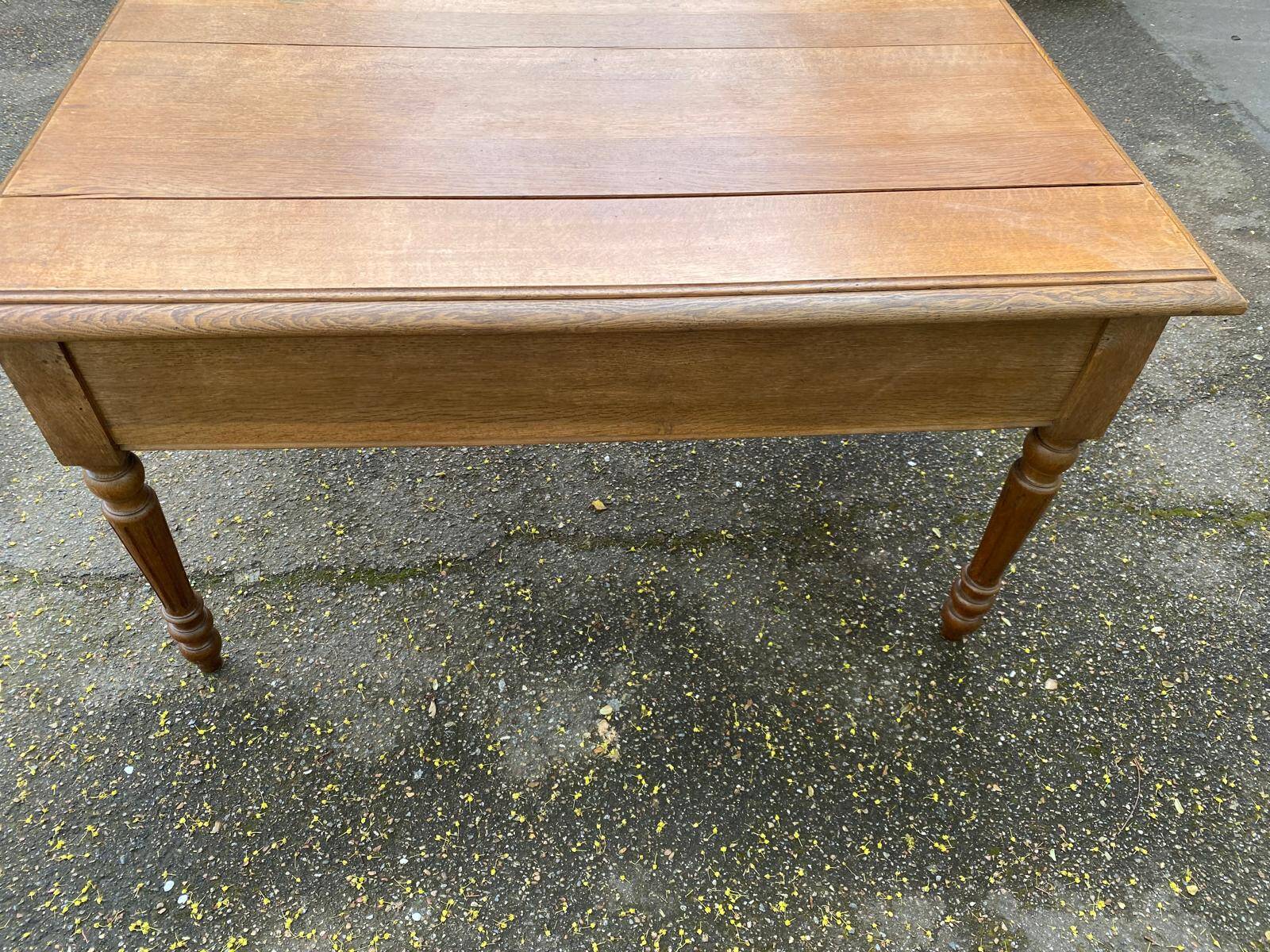 Bureau Louis XVI en chêne massif du 19ème
