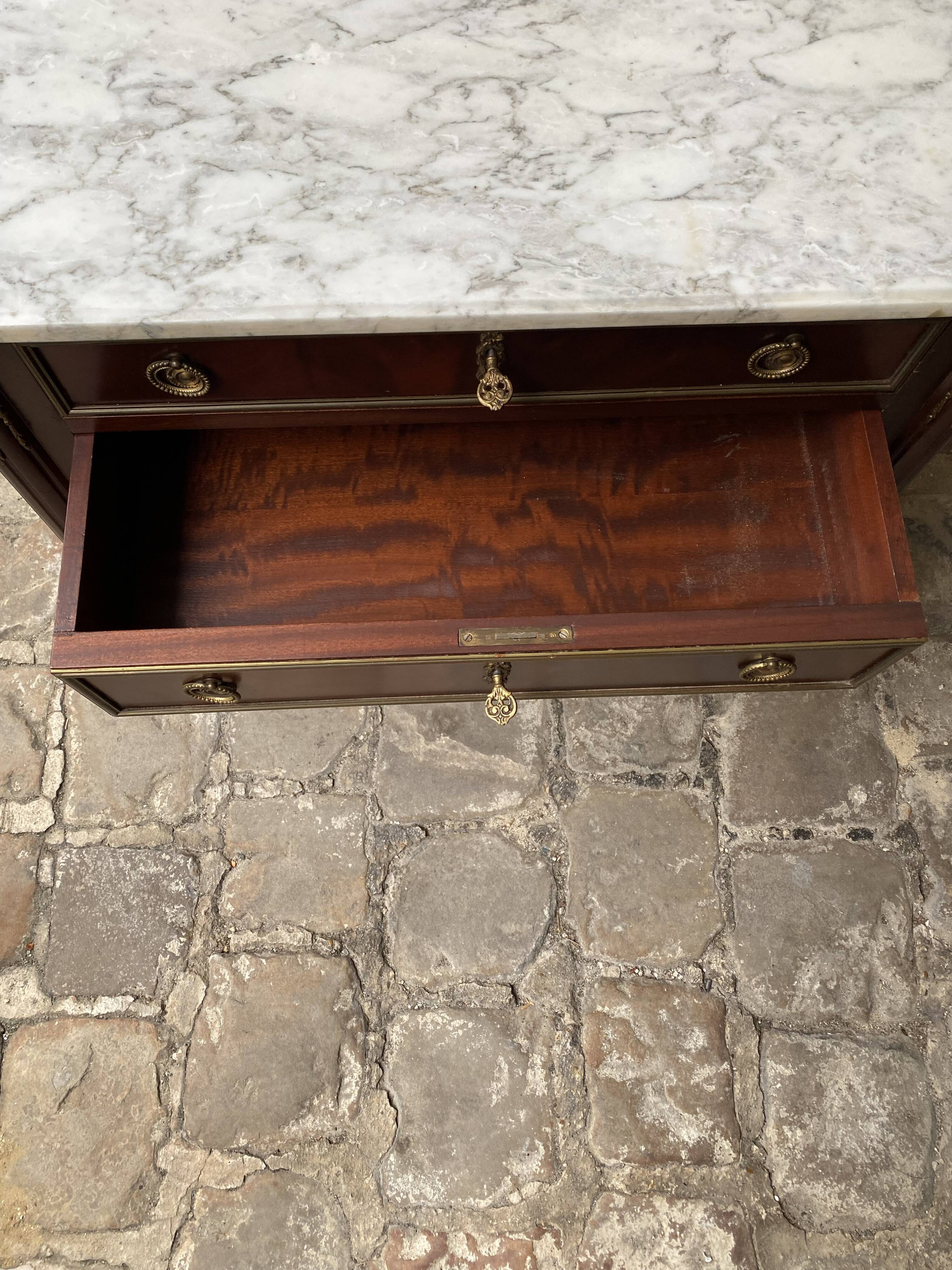 Small Louis XVI style mahogany chest of drawers, 20th century