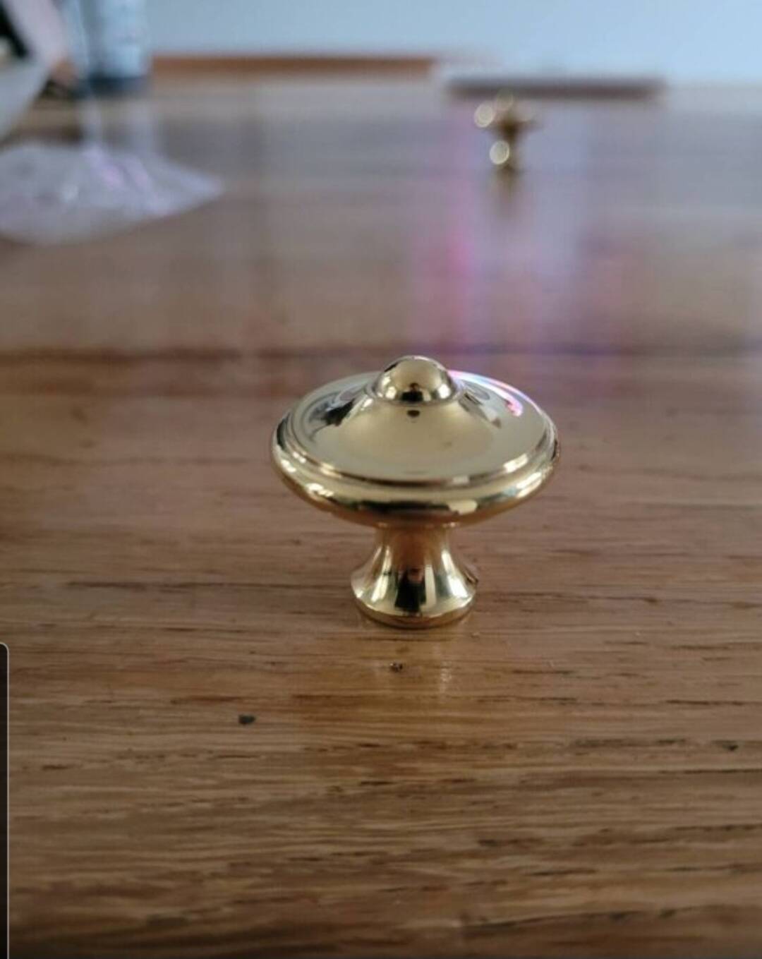 6 polished brass furniture knobs
