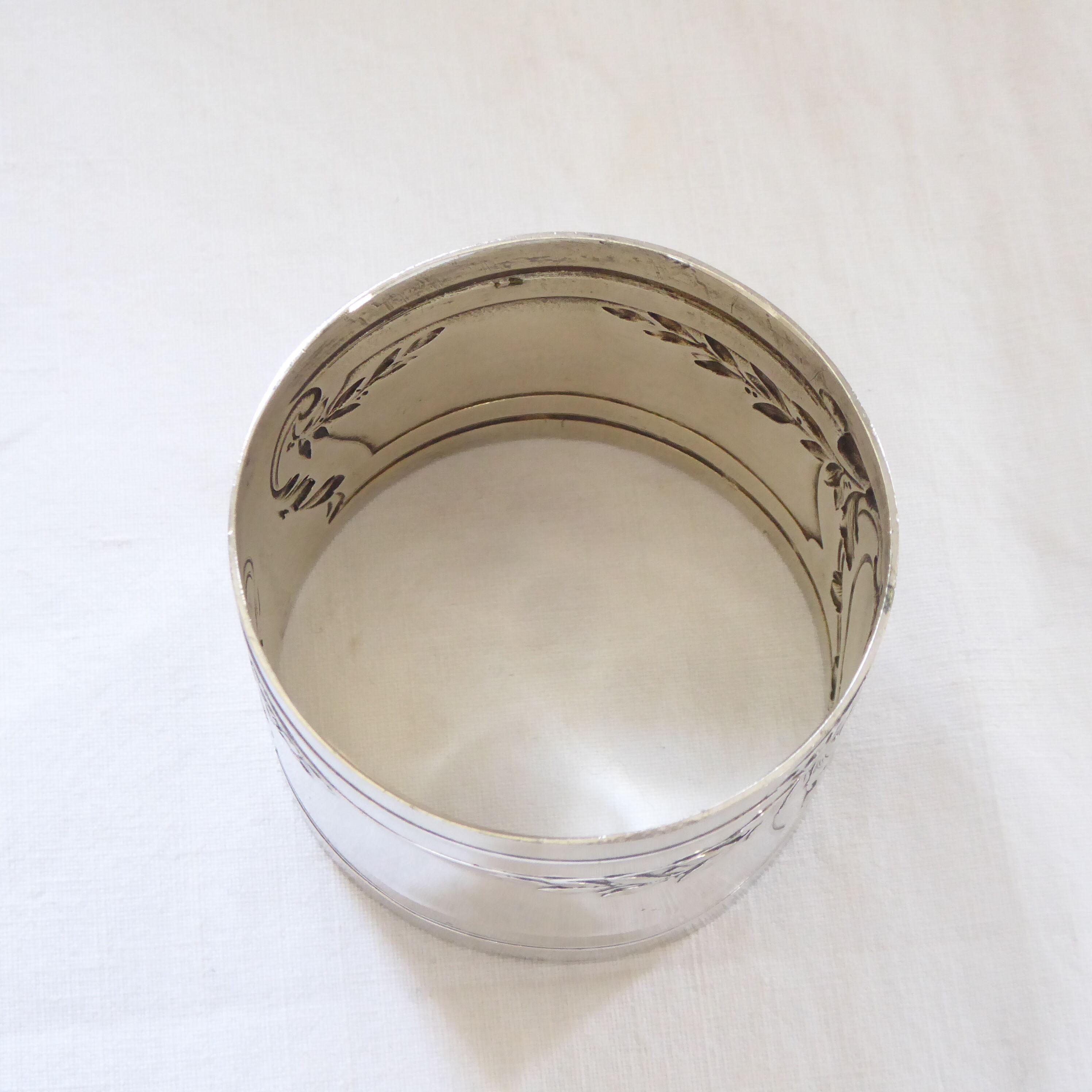 Silver metal towel ring
