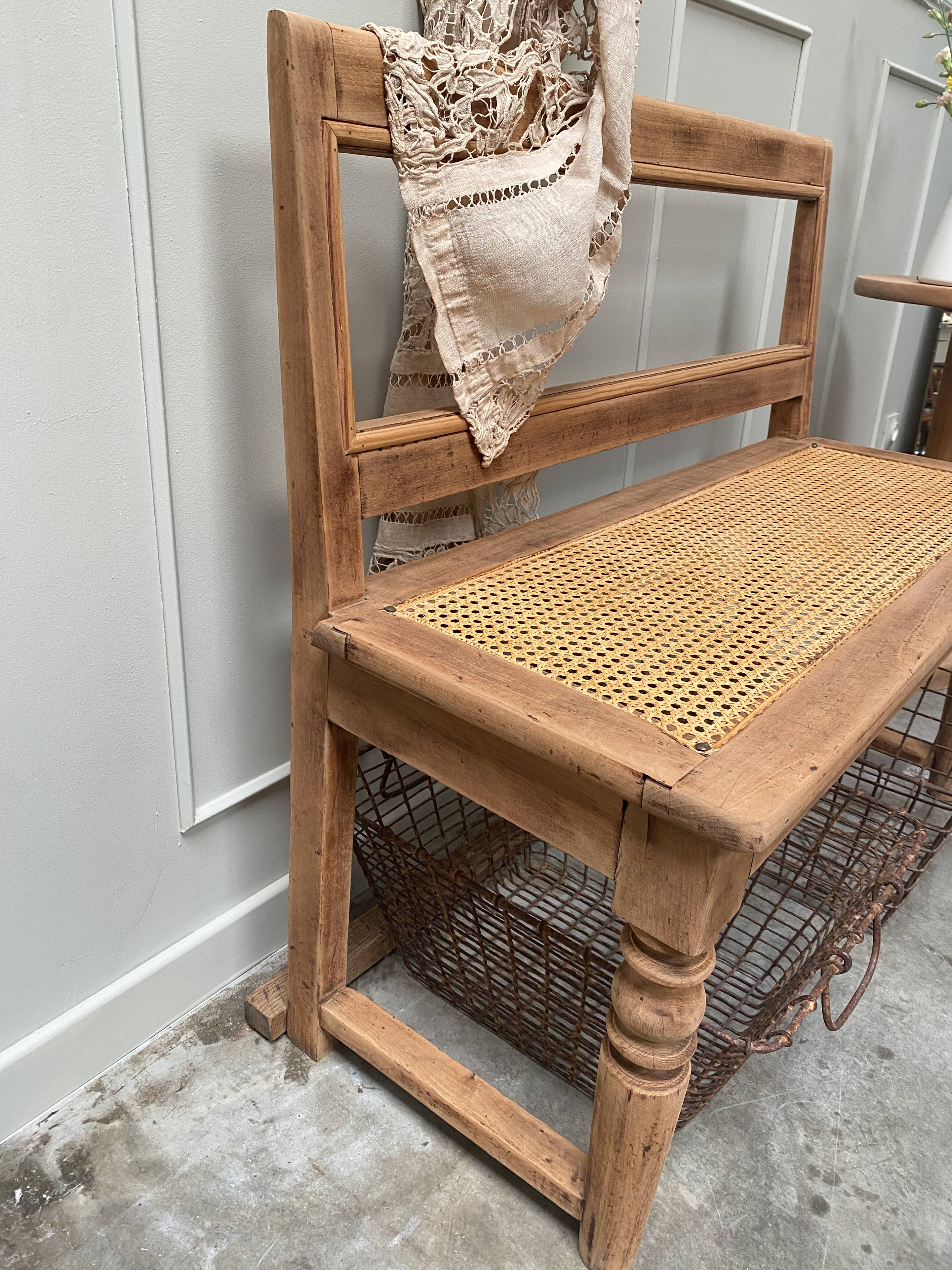 Banc en chêne et cannage