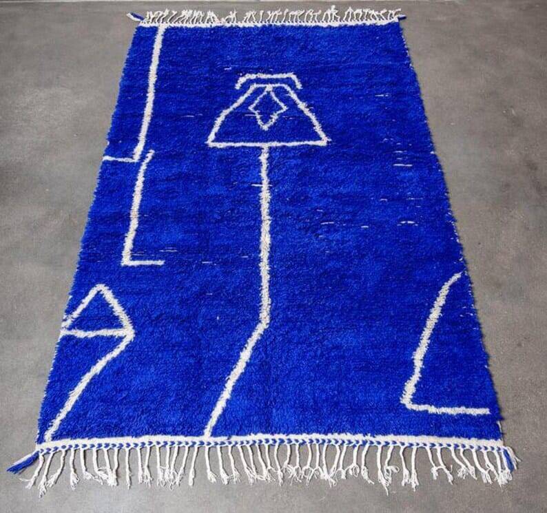 Handmade wool rug size 200 x 300 cm