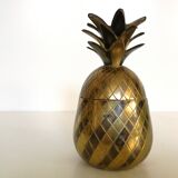 Vintage pineapple