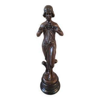 Art Nouveau woman sculpture in bronze