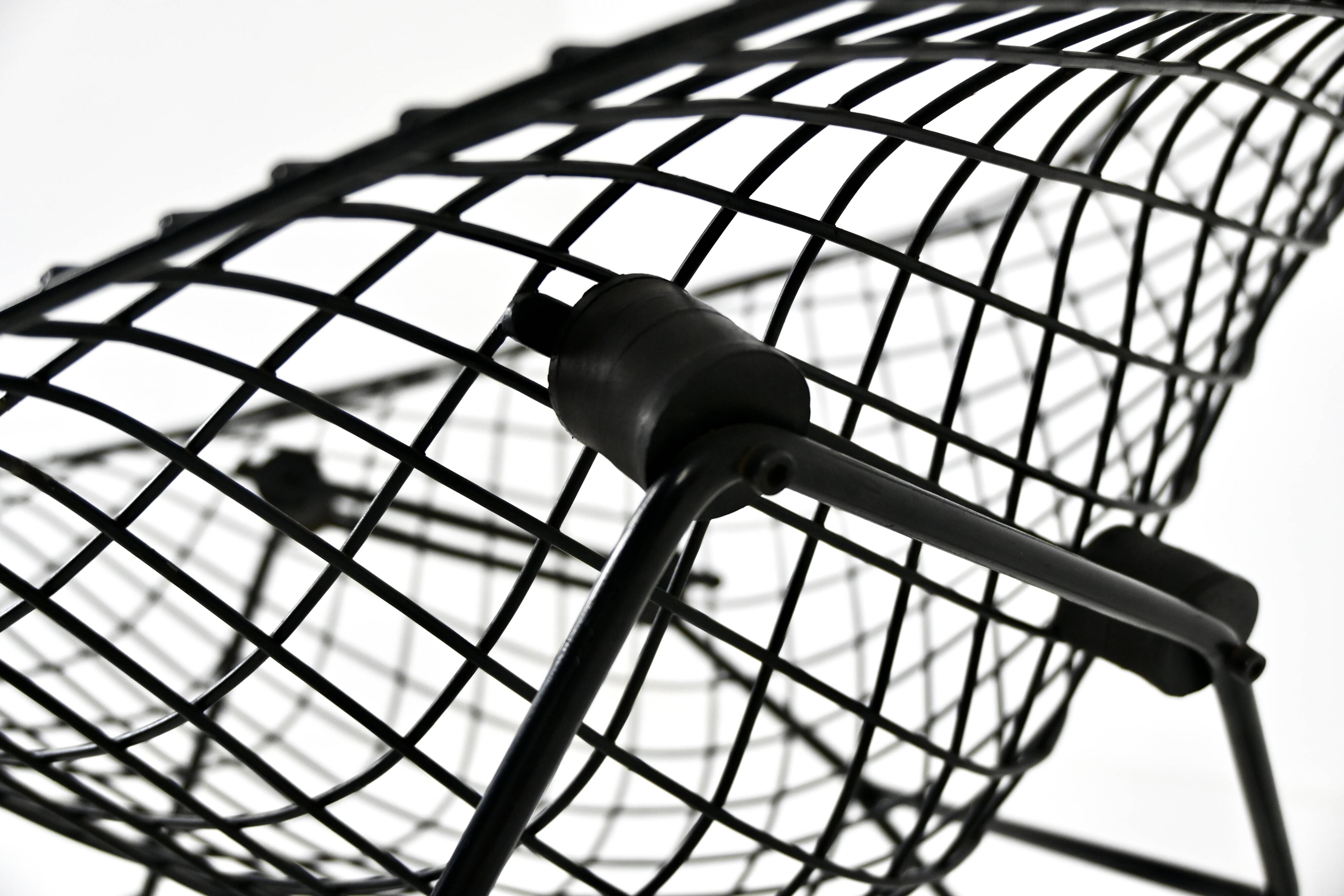 "Bird" armchair and ottoman by Harry Bertoia for Knoll, 1960s